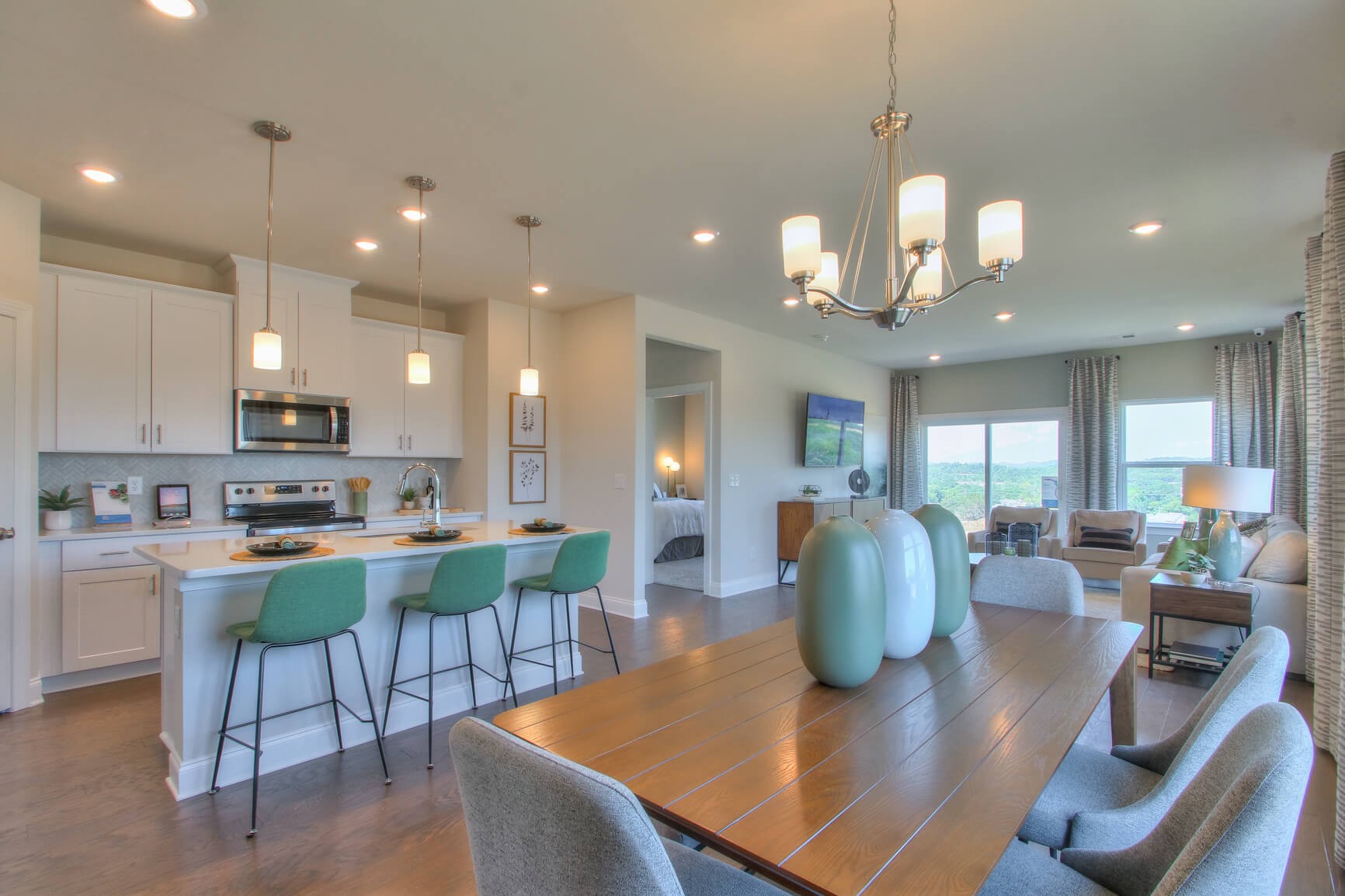 1774 Flora Grv, Hermitage, TN 37076