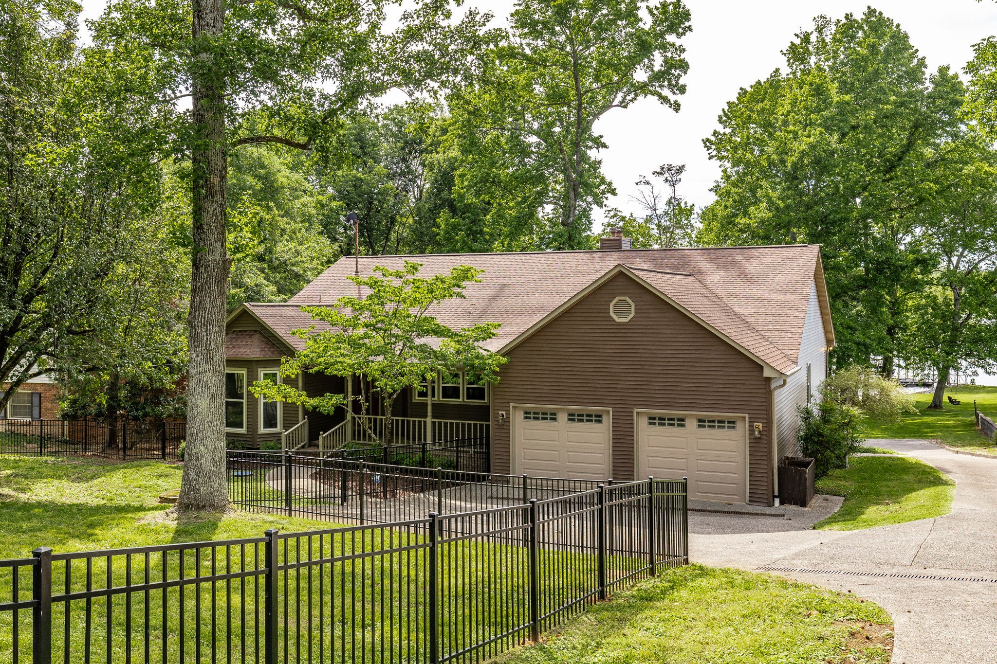 1053 Morning View Dr, Gallatin, TN 37066