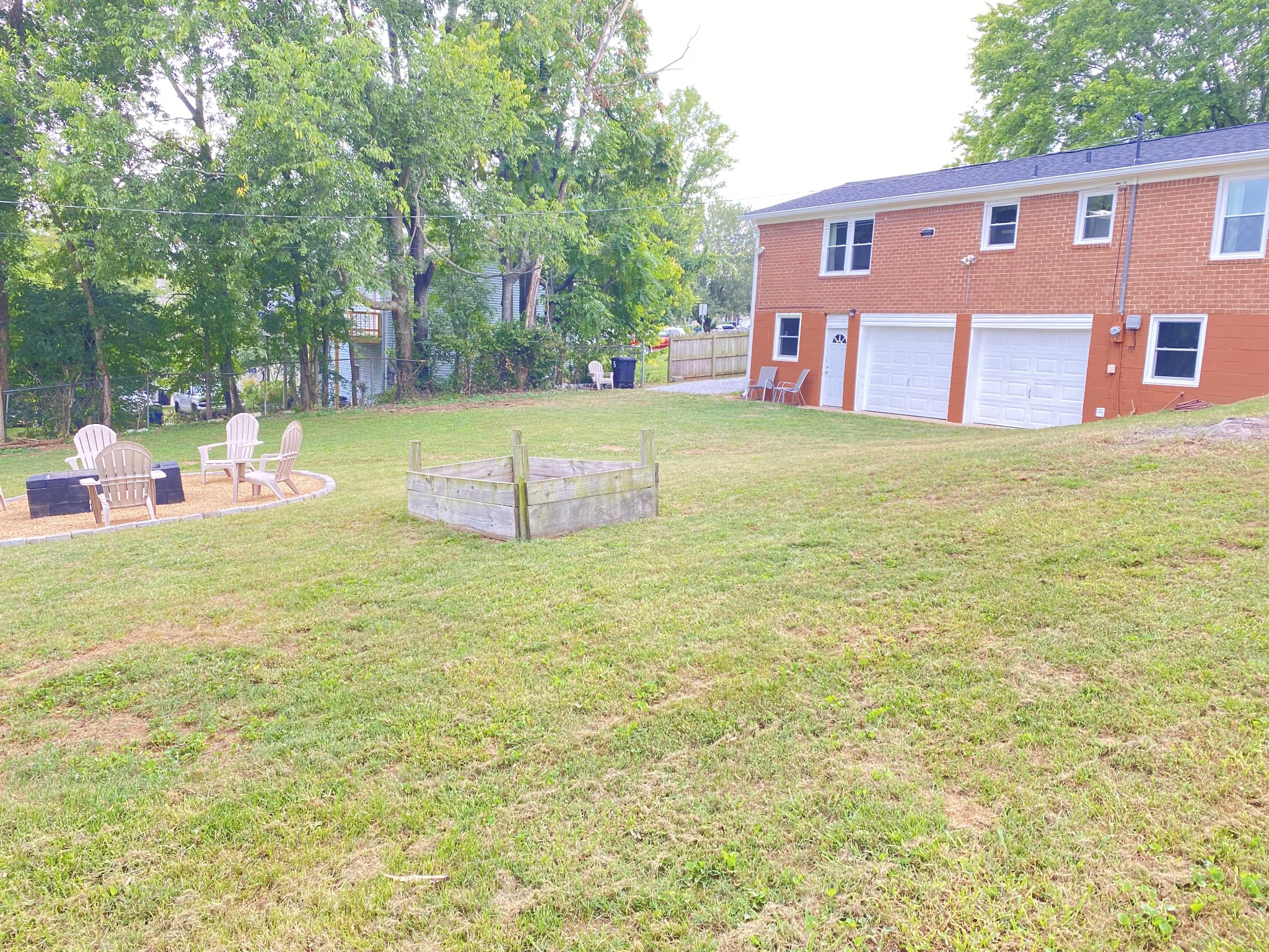 2801 Denham Ave, Columbia, TN 38401