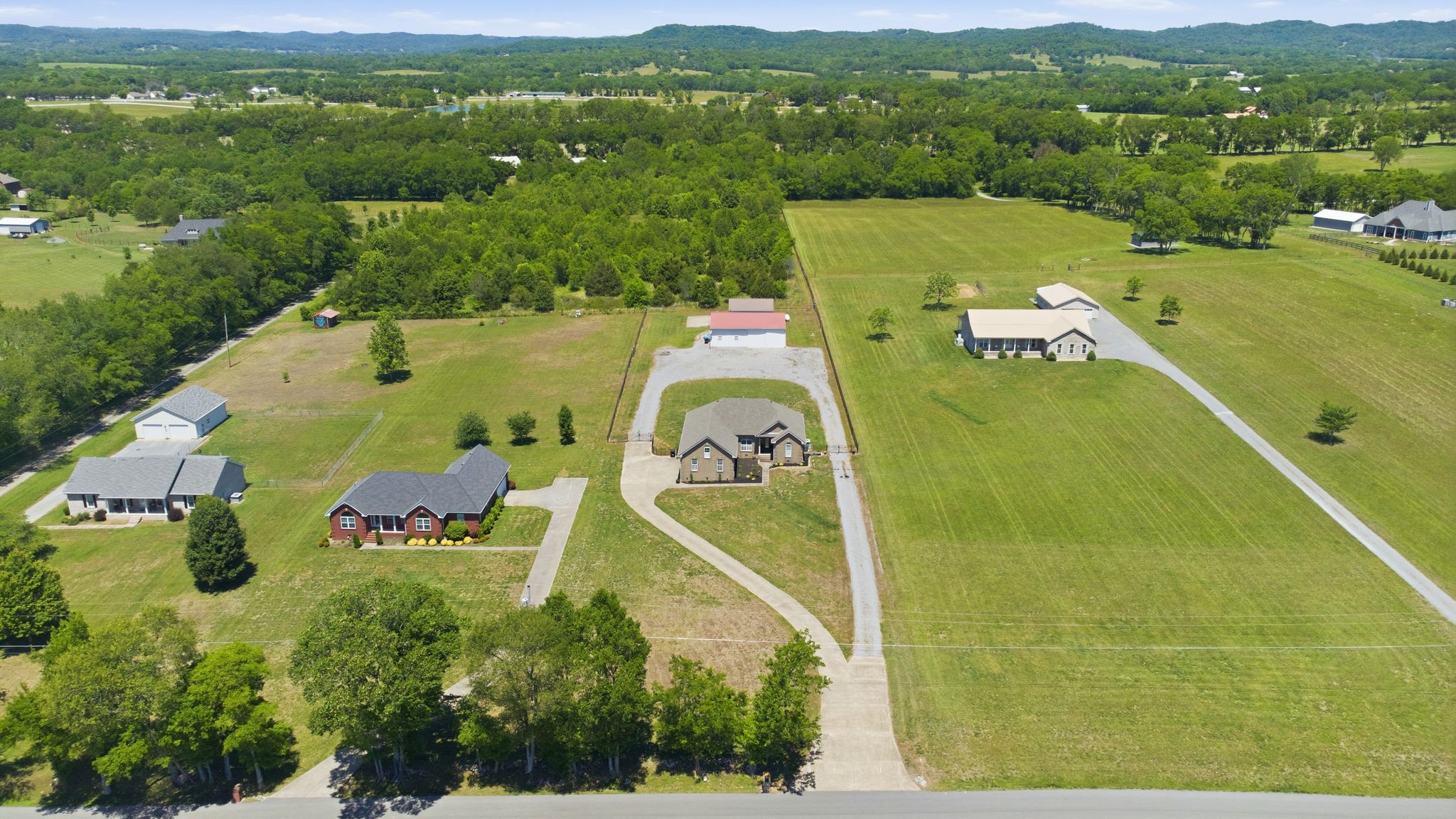 1164 Chenault Ln, Castalian Springs, TN 37031