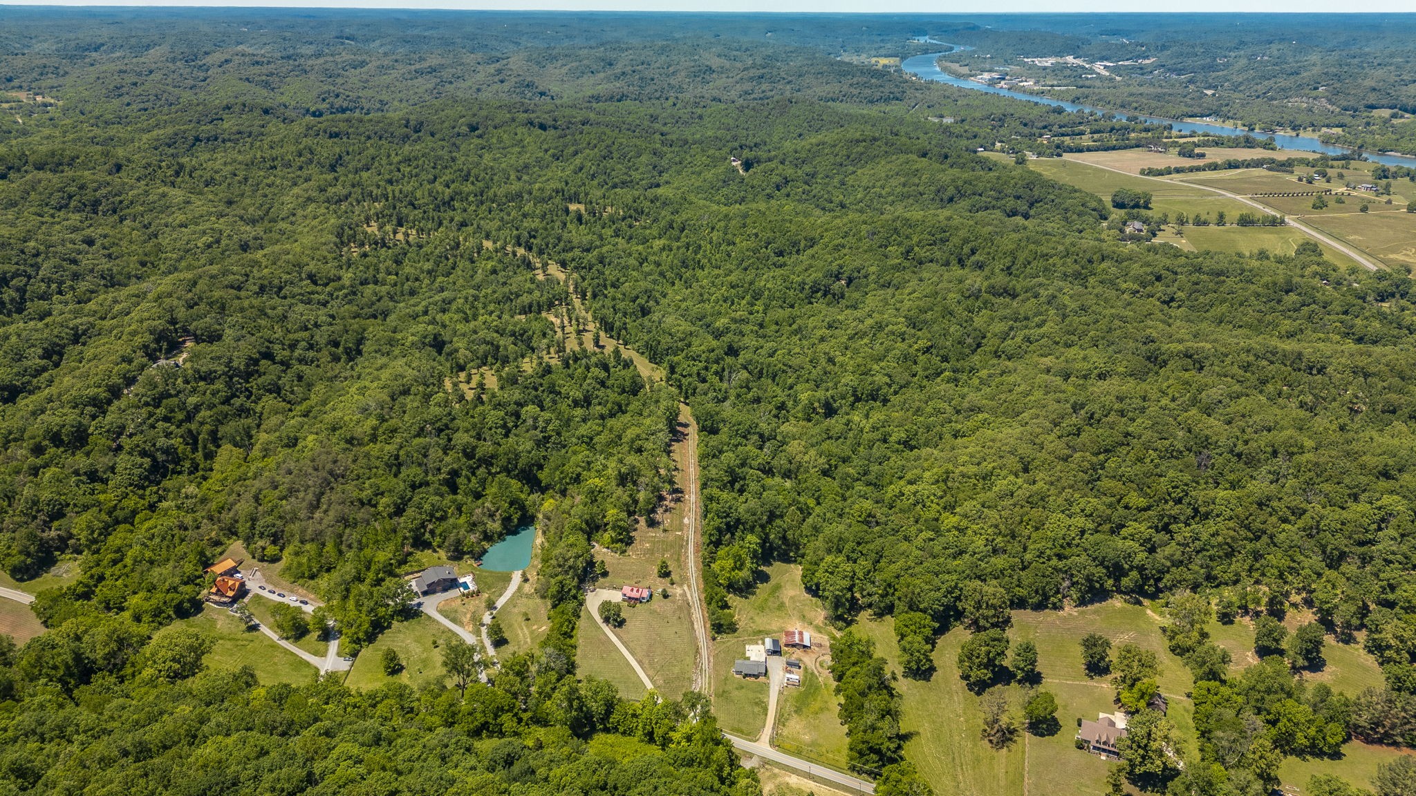8388 Cub Creek Rd, Nashville, TN 37209