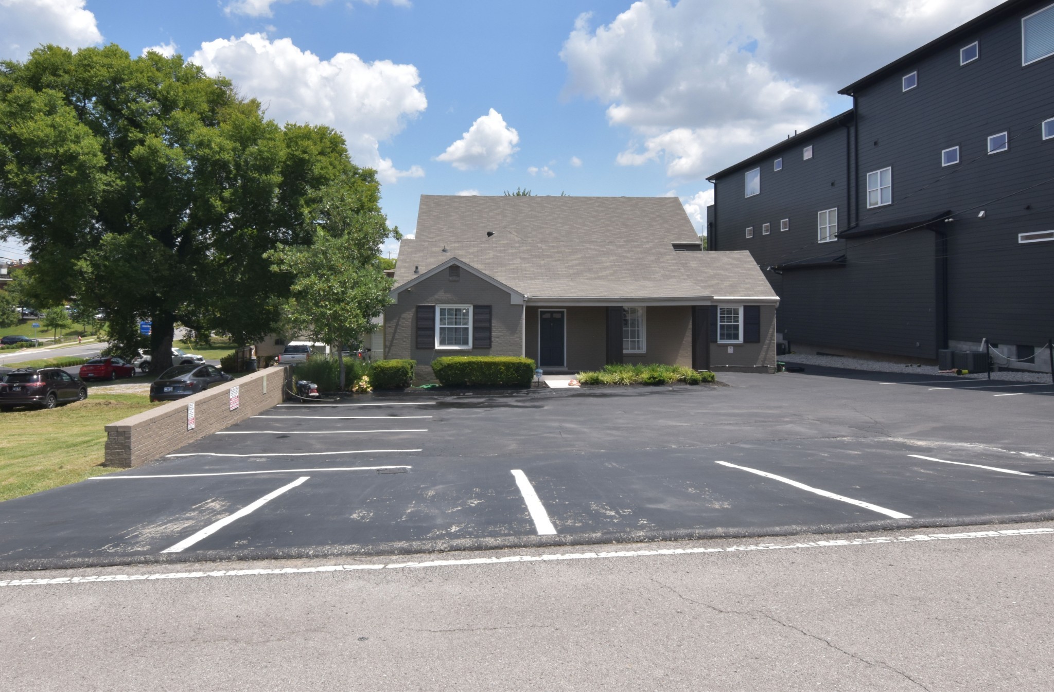 2702 Greystone Rd, Nashville, TN 37204