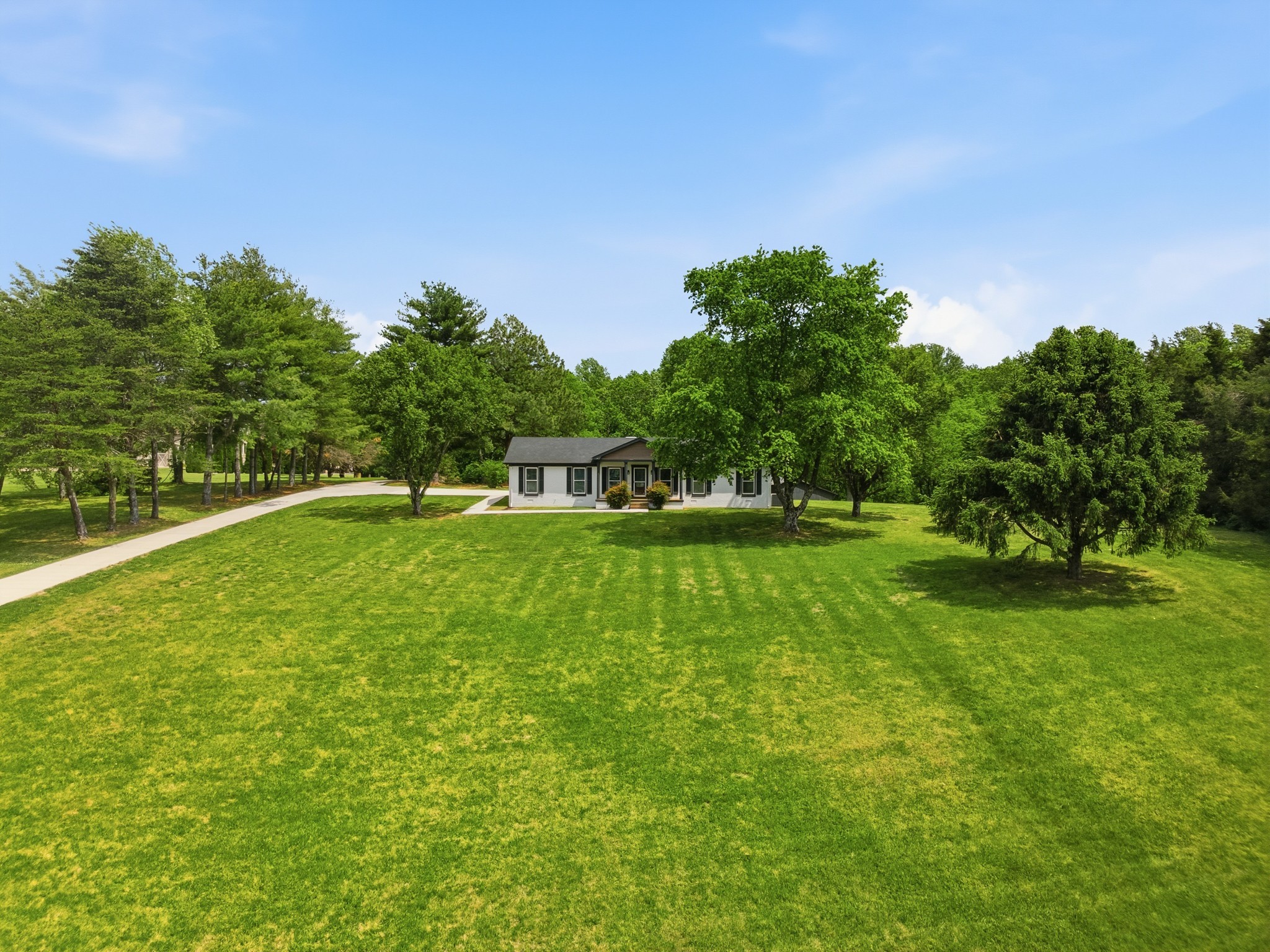 6716 Cool Springs Rd, Thompsons Station, TN 37179