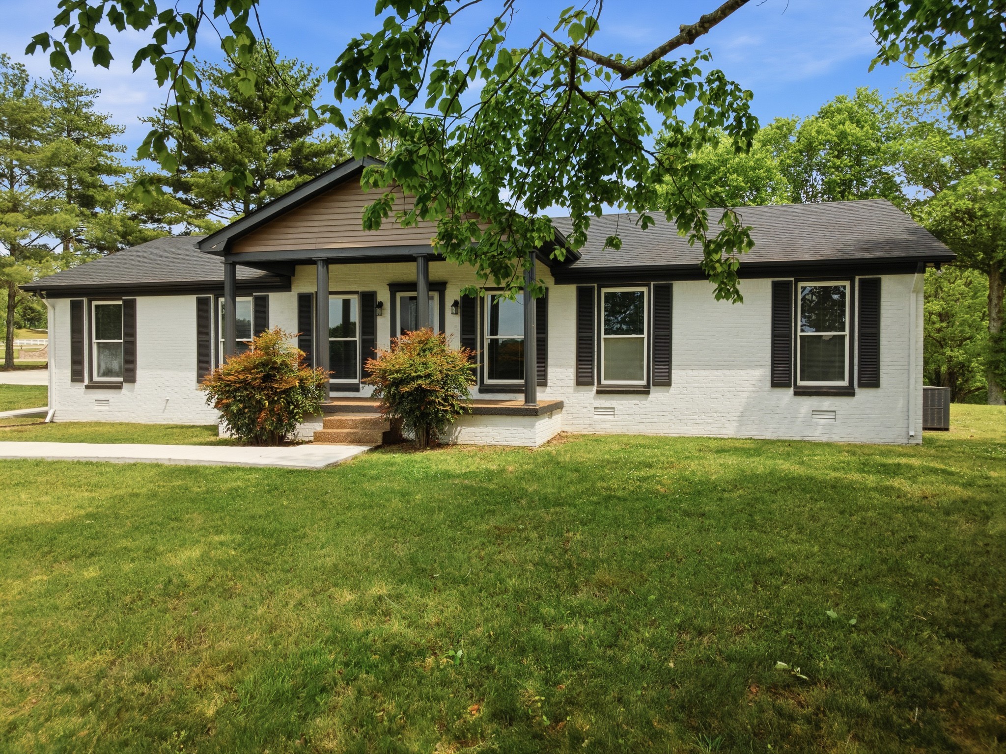 6716 Cool Springs Rd, Thompsons Station, TN 37179