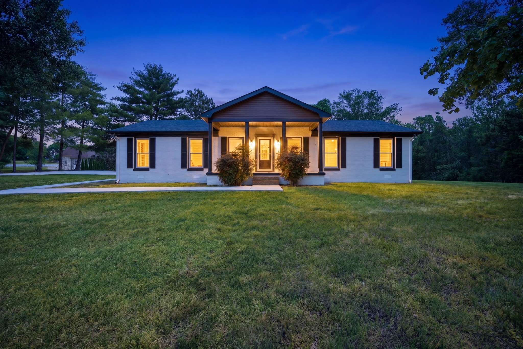 6716 Cool Springs Rd, Thompsons Station, TN 37179