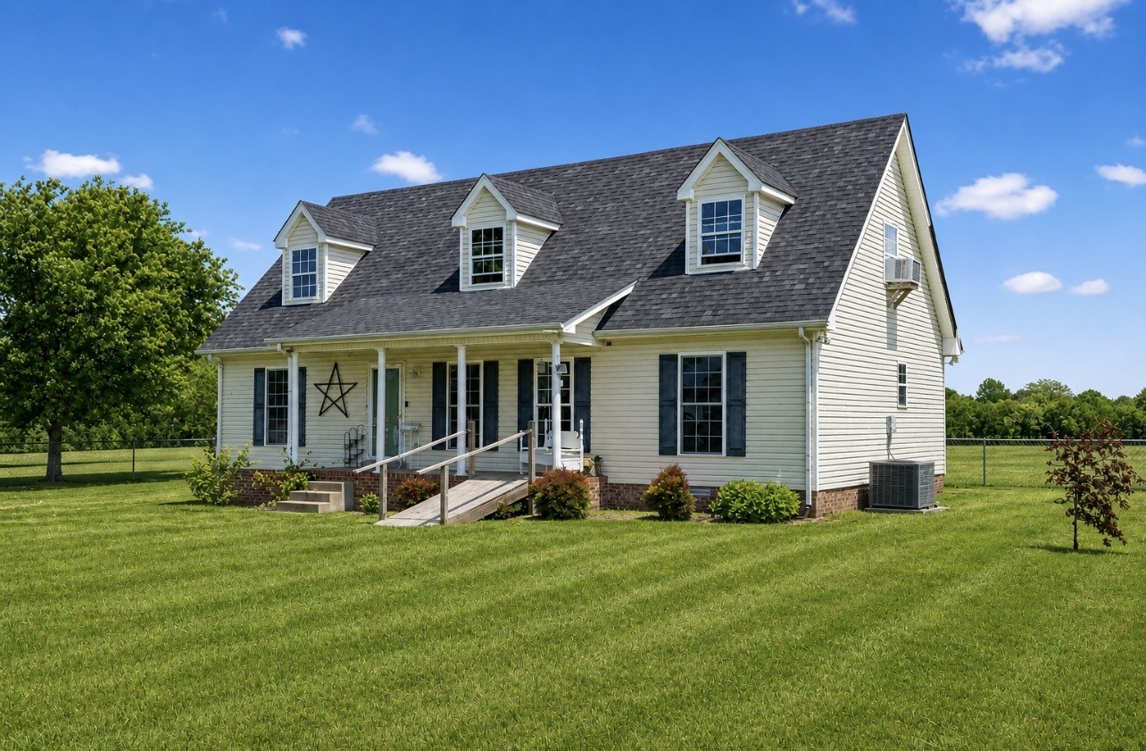 1044 Robert Elder Ct, Cedar Hill, TN 37032