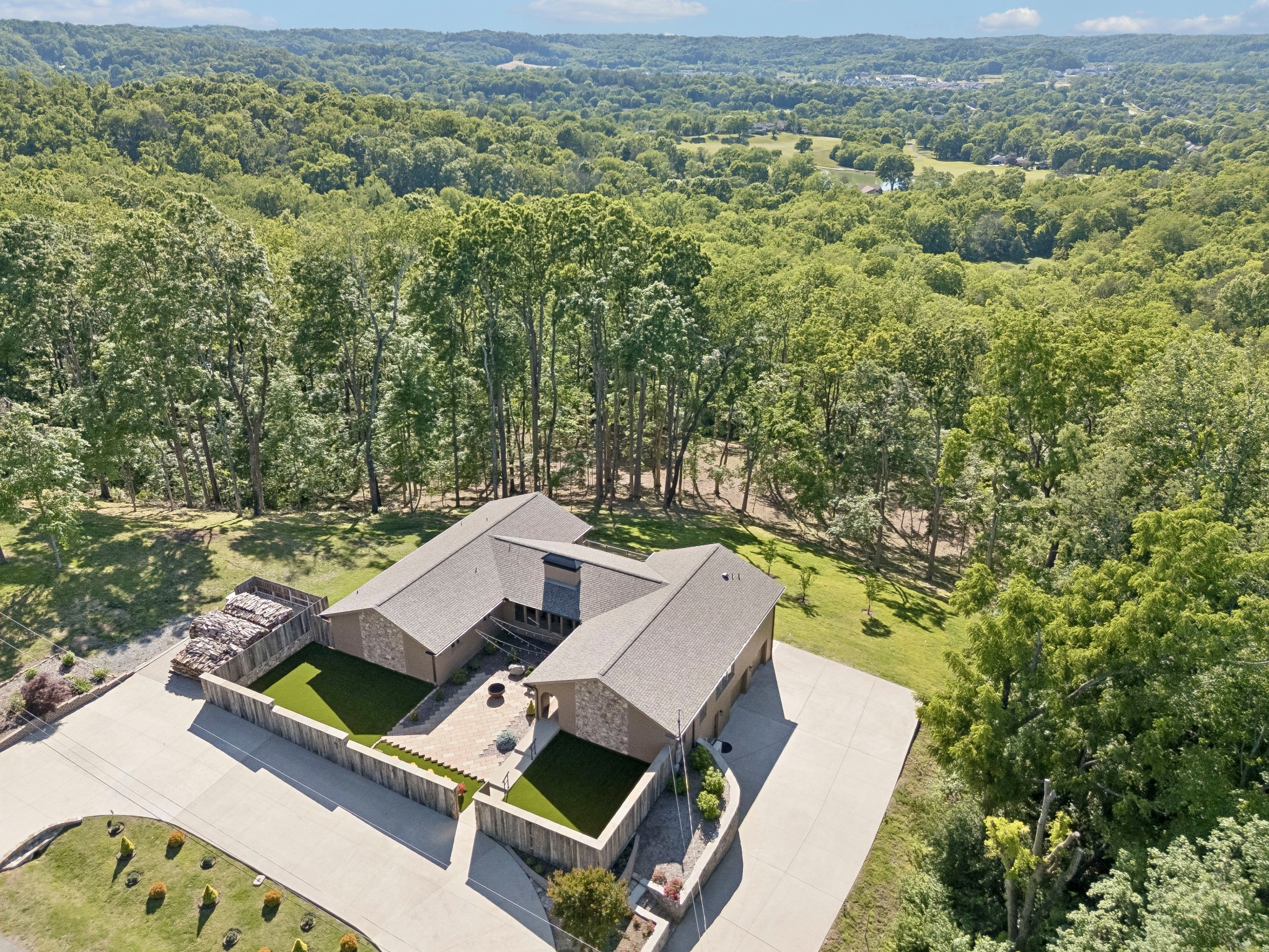 1119 Harpeth Ridge Rd, Franklin, TN 37069