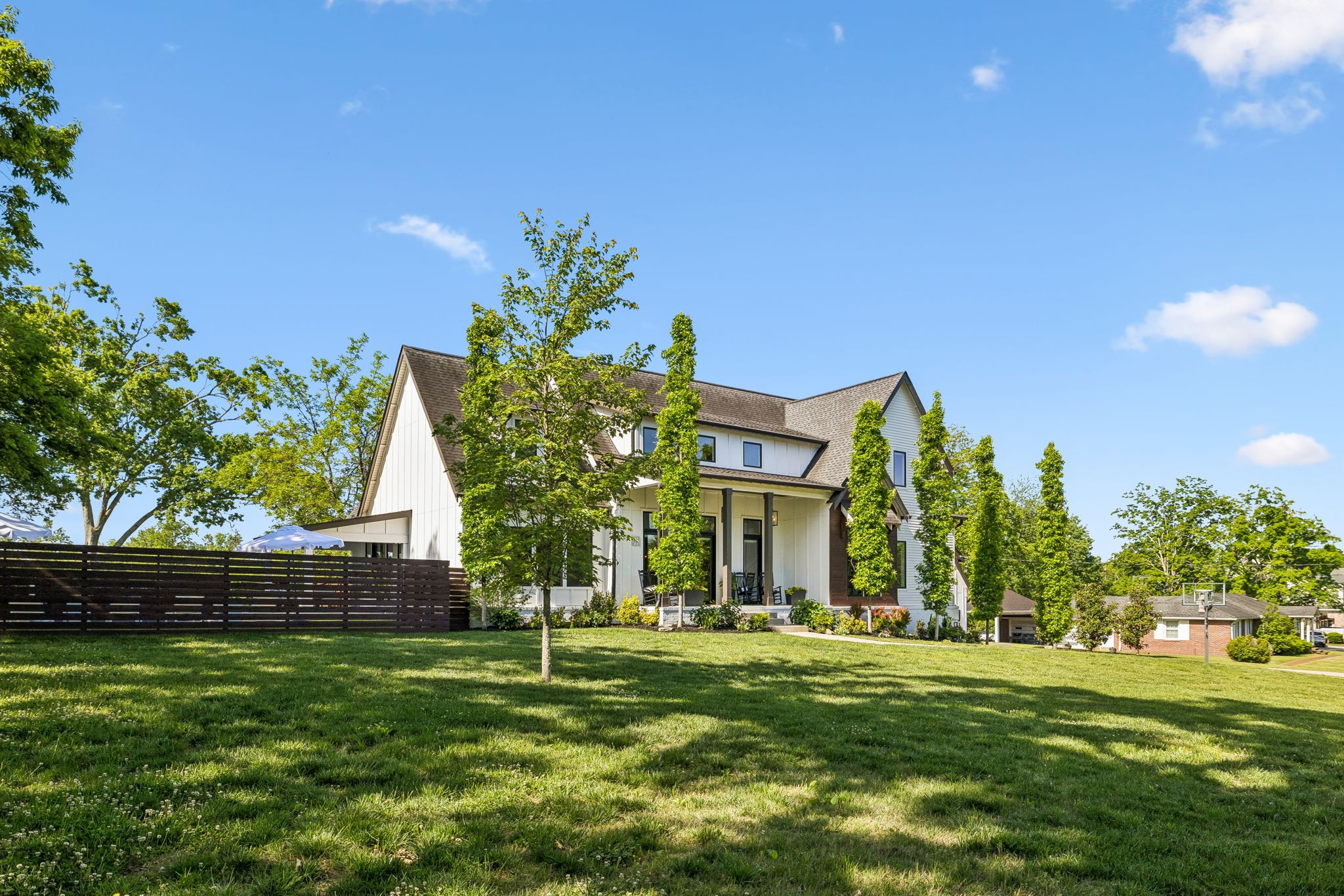 741 Bresslyn Rd, Nashville, TN 37205