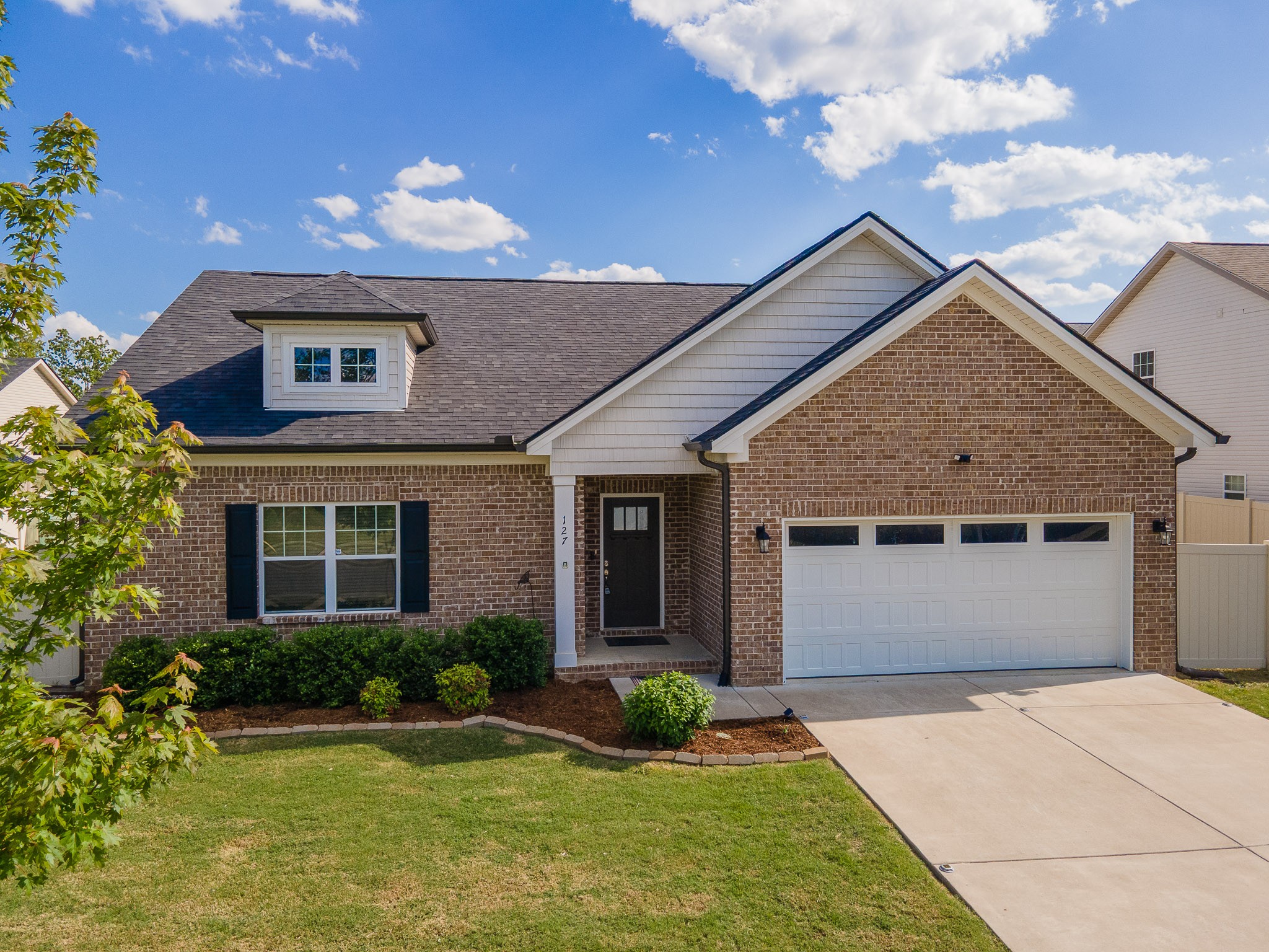127 Bell Cir, White Bluff, TN 37187