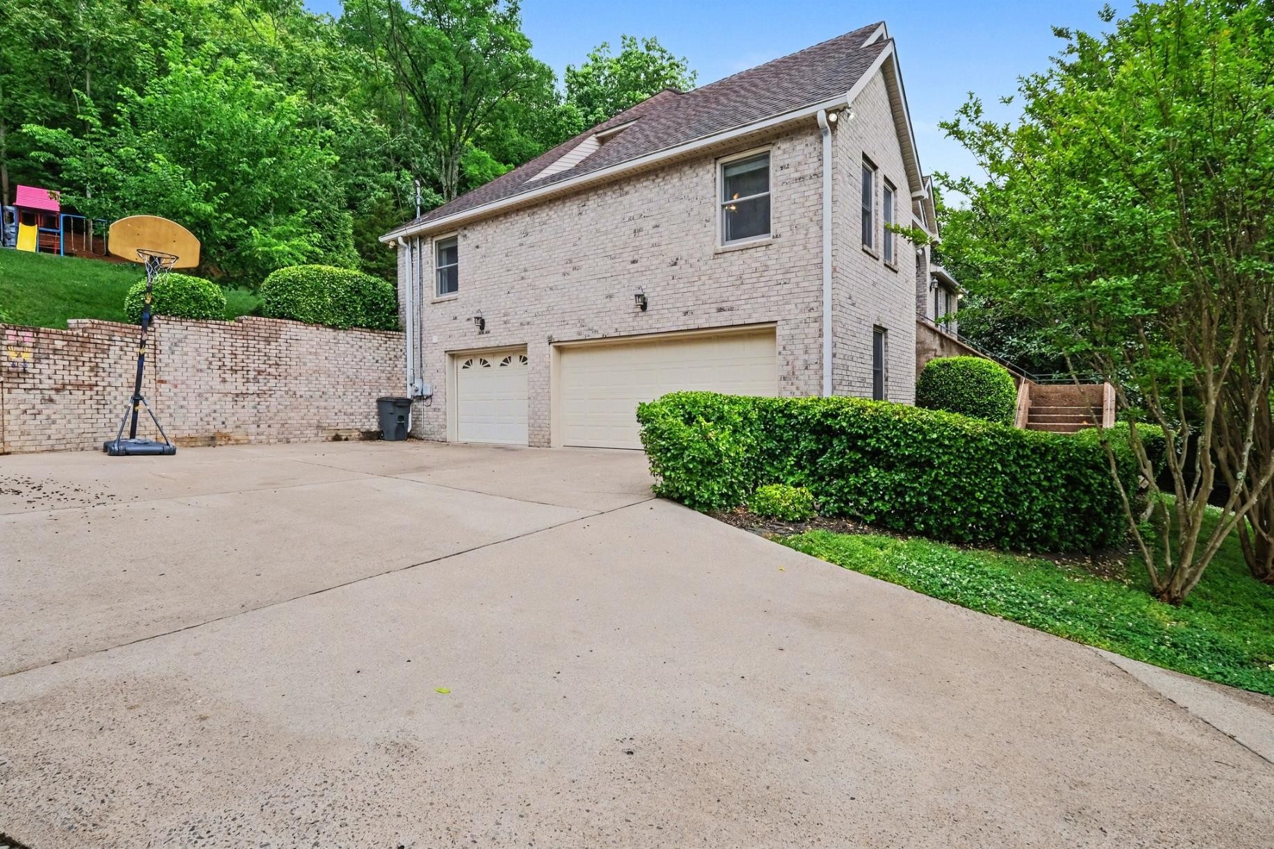 406 Hicks Rd, Nashville, TN 37221