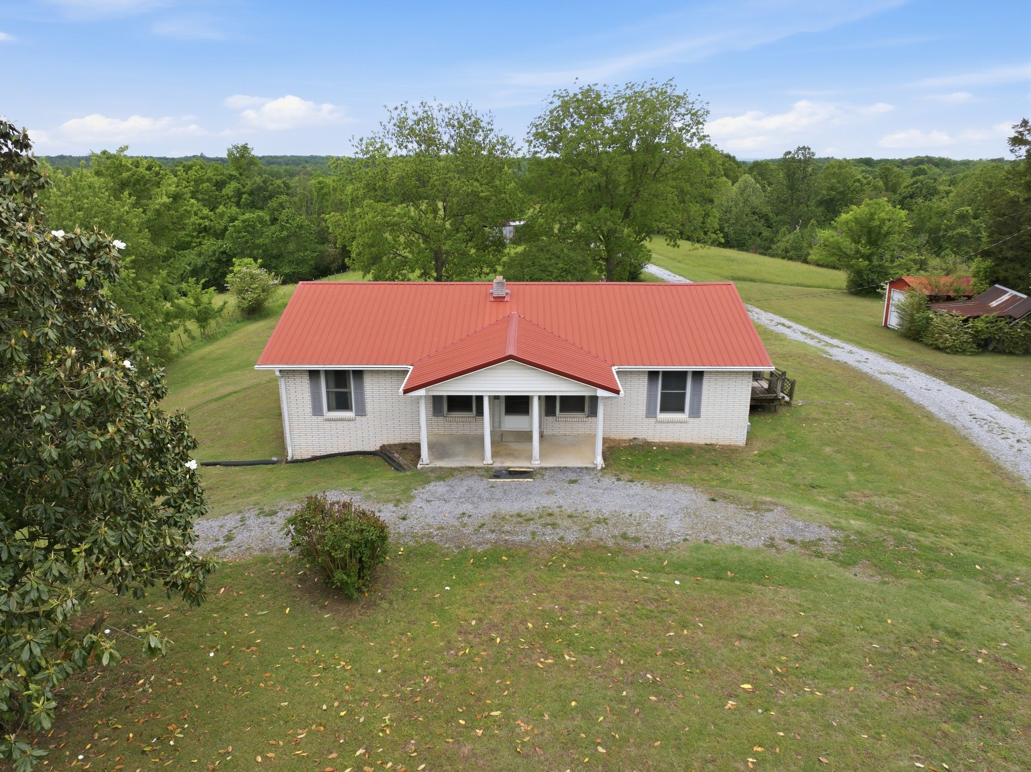 150 Mutt Rd, White Bluff, TN 37187