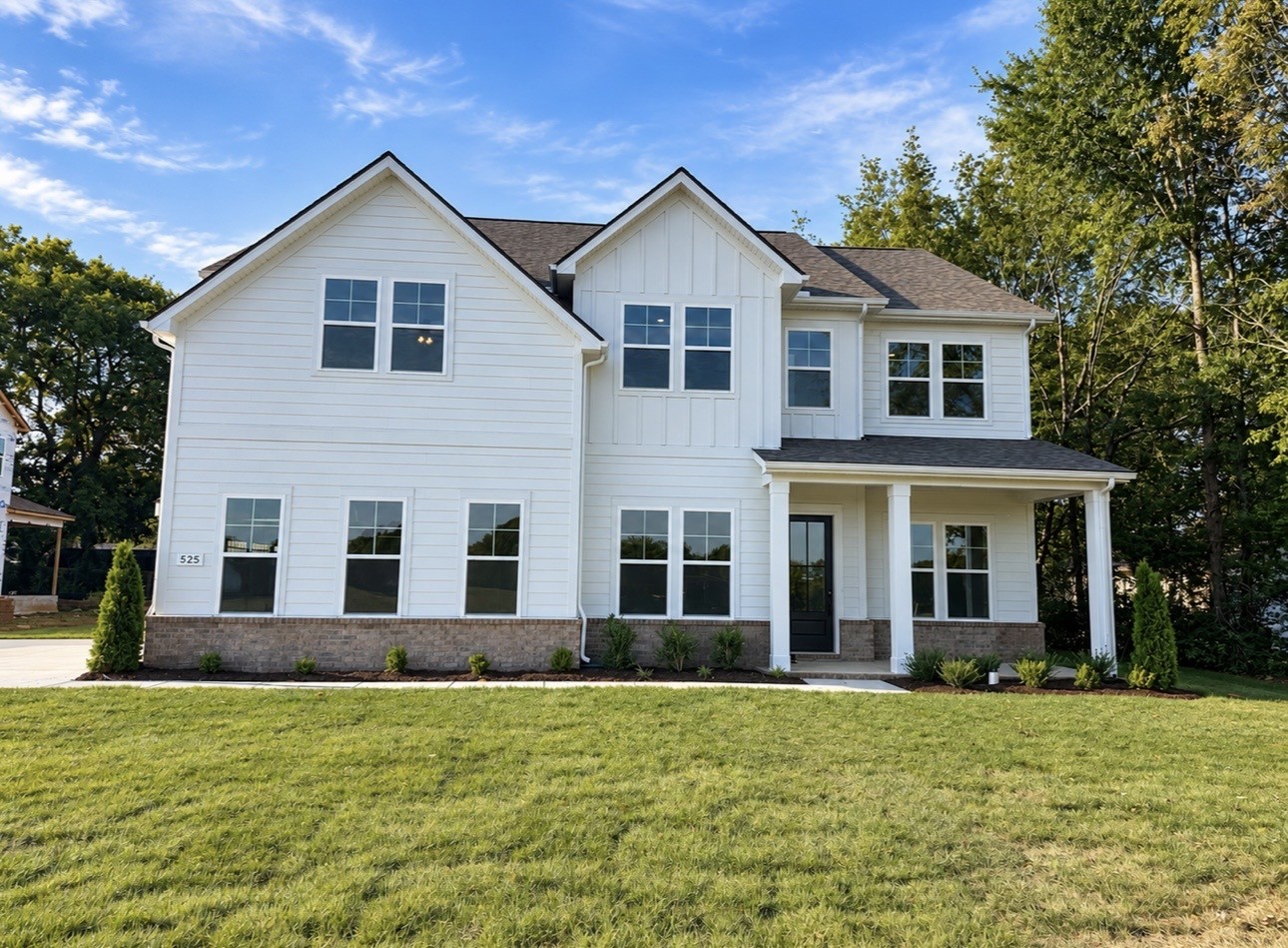 525 Banner Dr, Murfreesboro, TN 37129