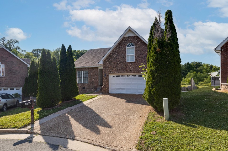 3204 Grace Crest Pt, Nashville, TN 37217