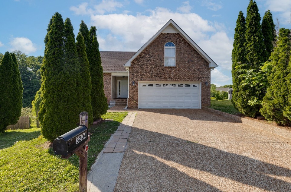 3204 Grace Crest Pt, Nashville, TN 37217