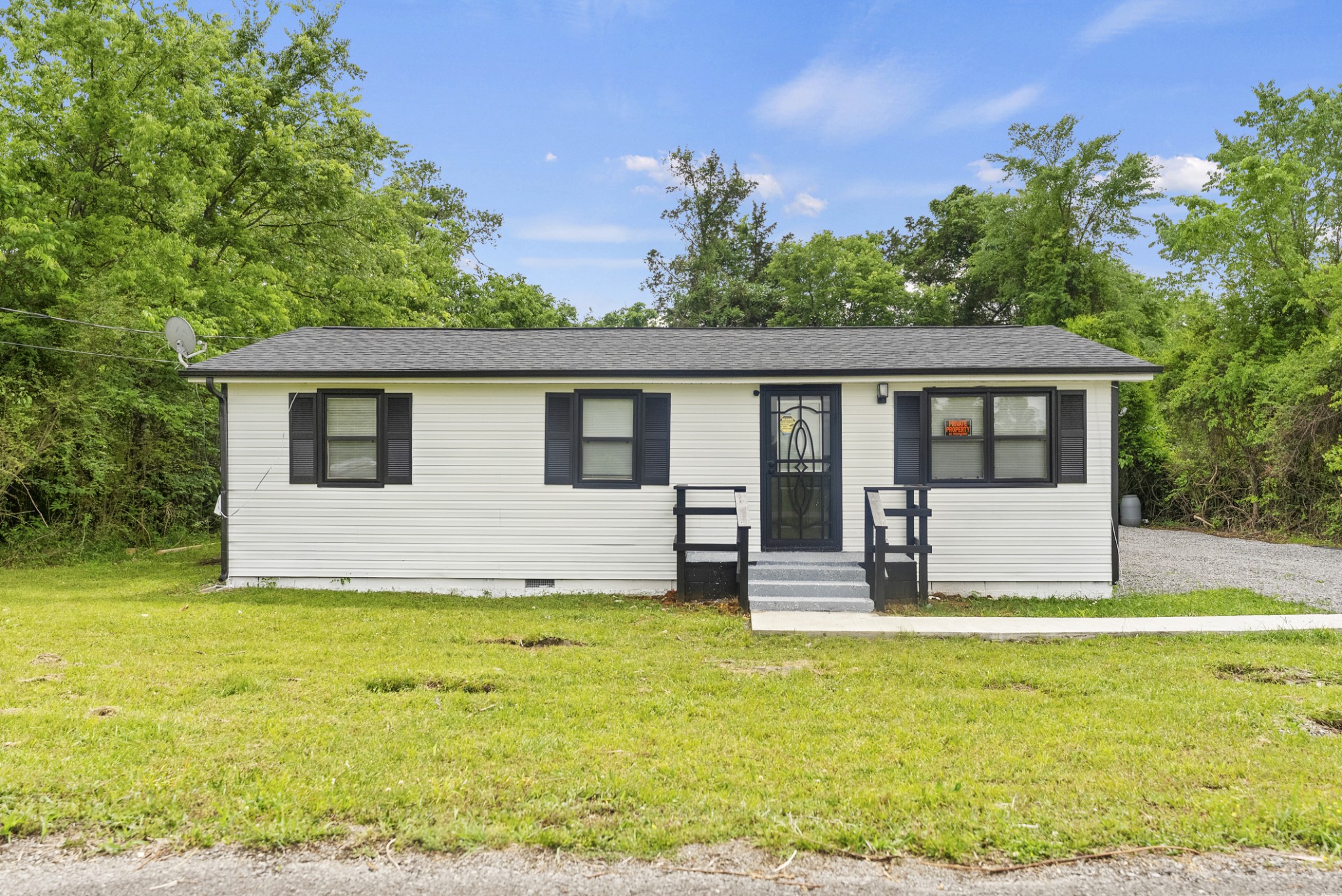 1370 Daniels St, Christiana, TN 37037