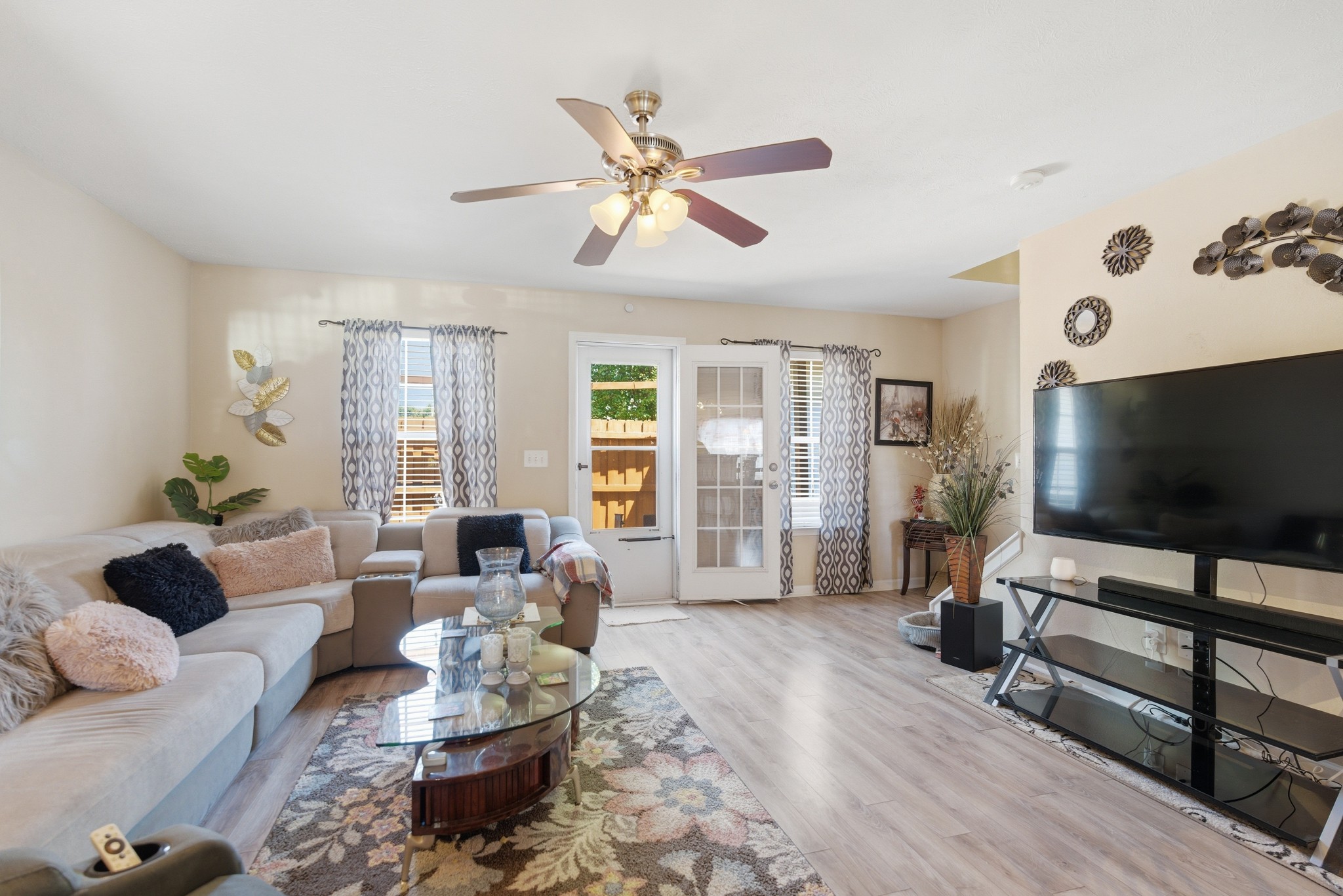 3134 George Buchanan Dr, La Vergne, TN 37086
