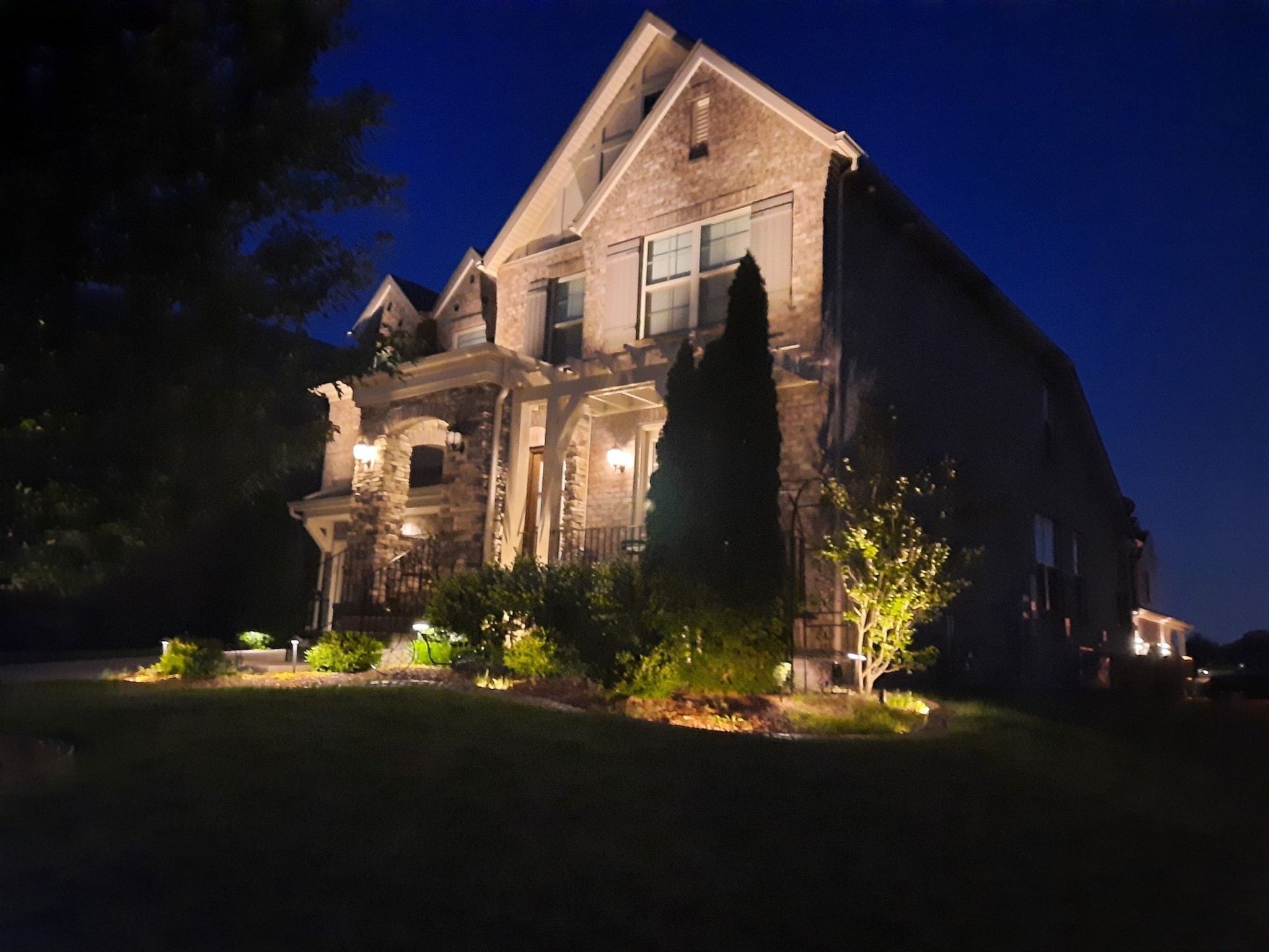 687 Fall Creek Cir, Goodlettsville, TN 37072