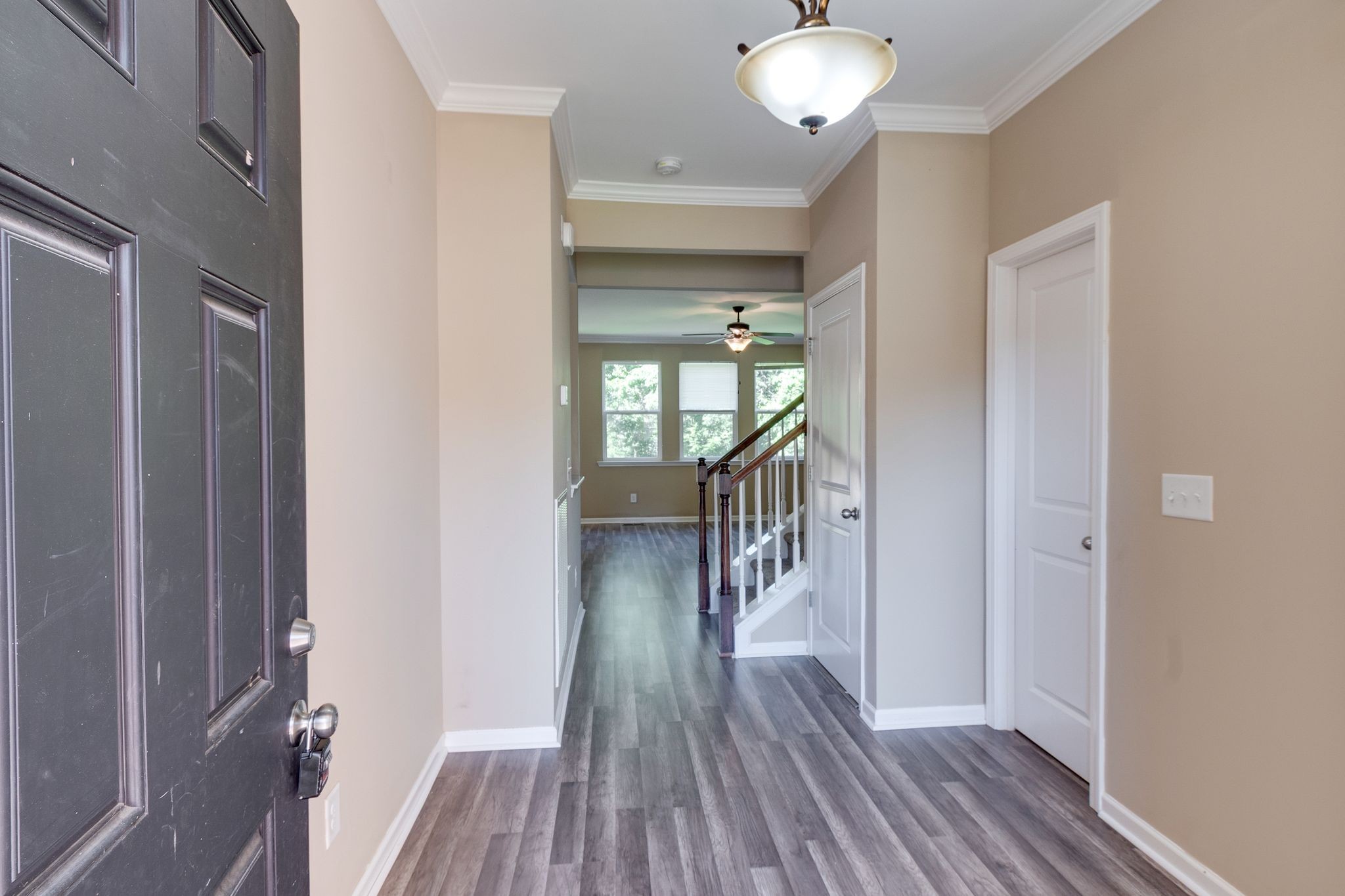 6513 Sunnywood Dr, Nashville, TN 37211