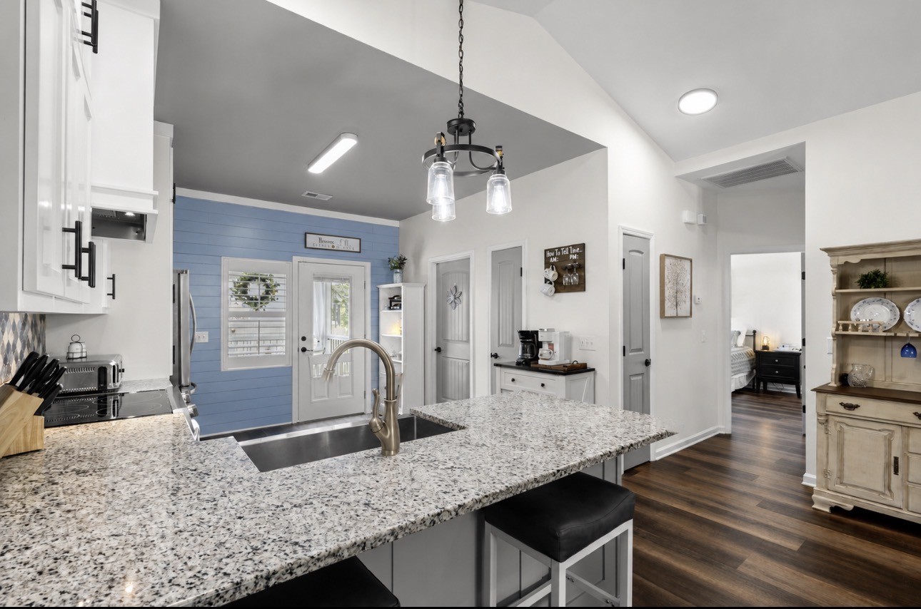 209 Wyburn Pl, Burns, TN 37029
