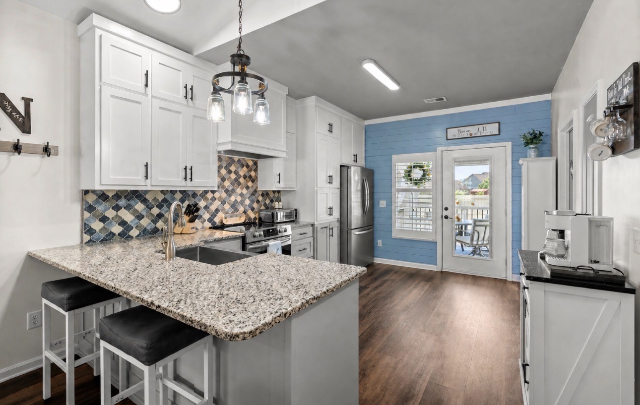 209 Wyburn Pl, Burns, TN 37029
