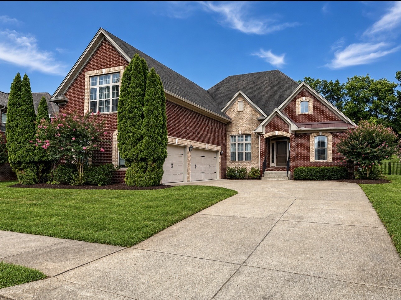 1007 Broughton Pl, Gallatin, TN 37066