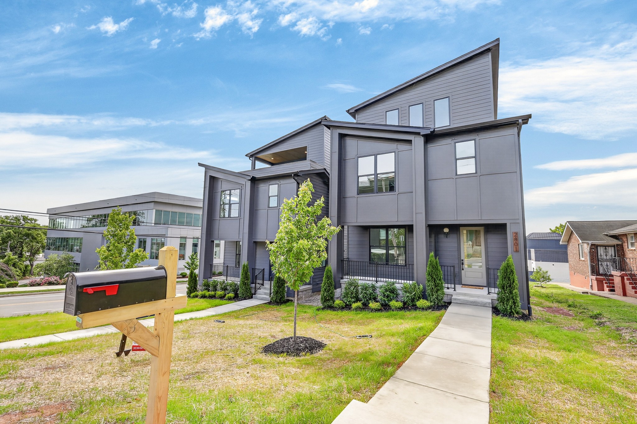 2801 Delaware Ave, Nashville, TN 37209