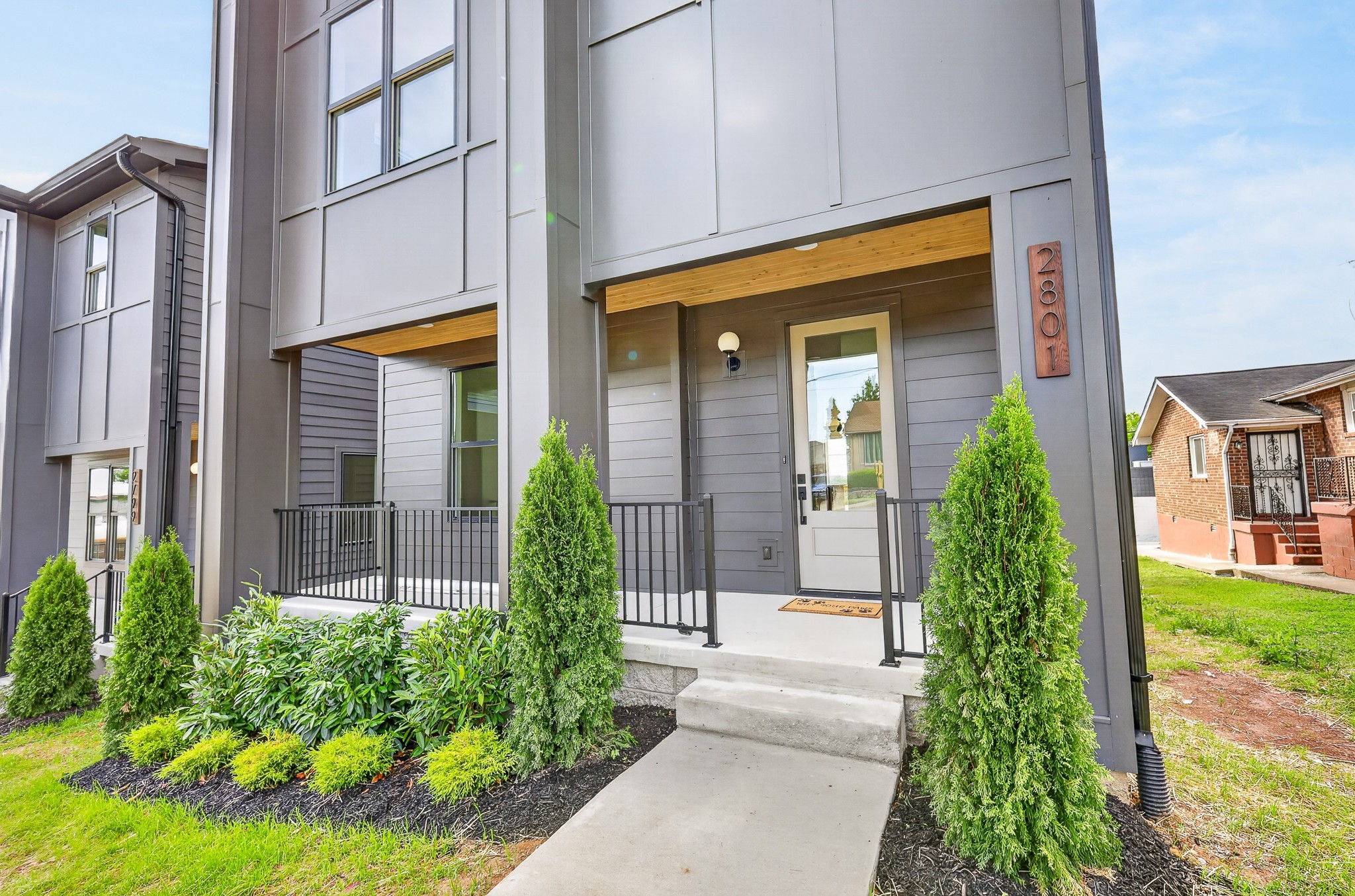 2801 Delaware Ave, Nashville, TN 37209