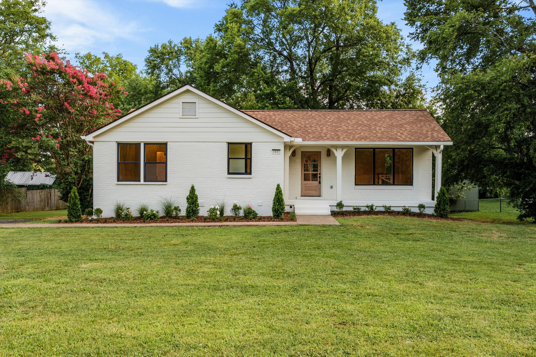 2881 Lyncrest Dr, Nashville, TN 37214