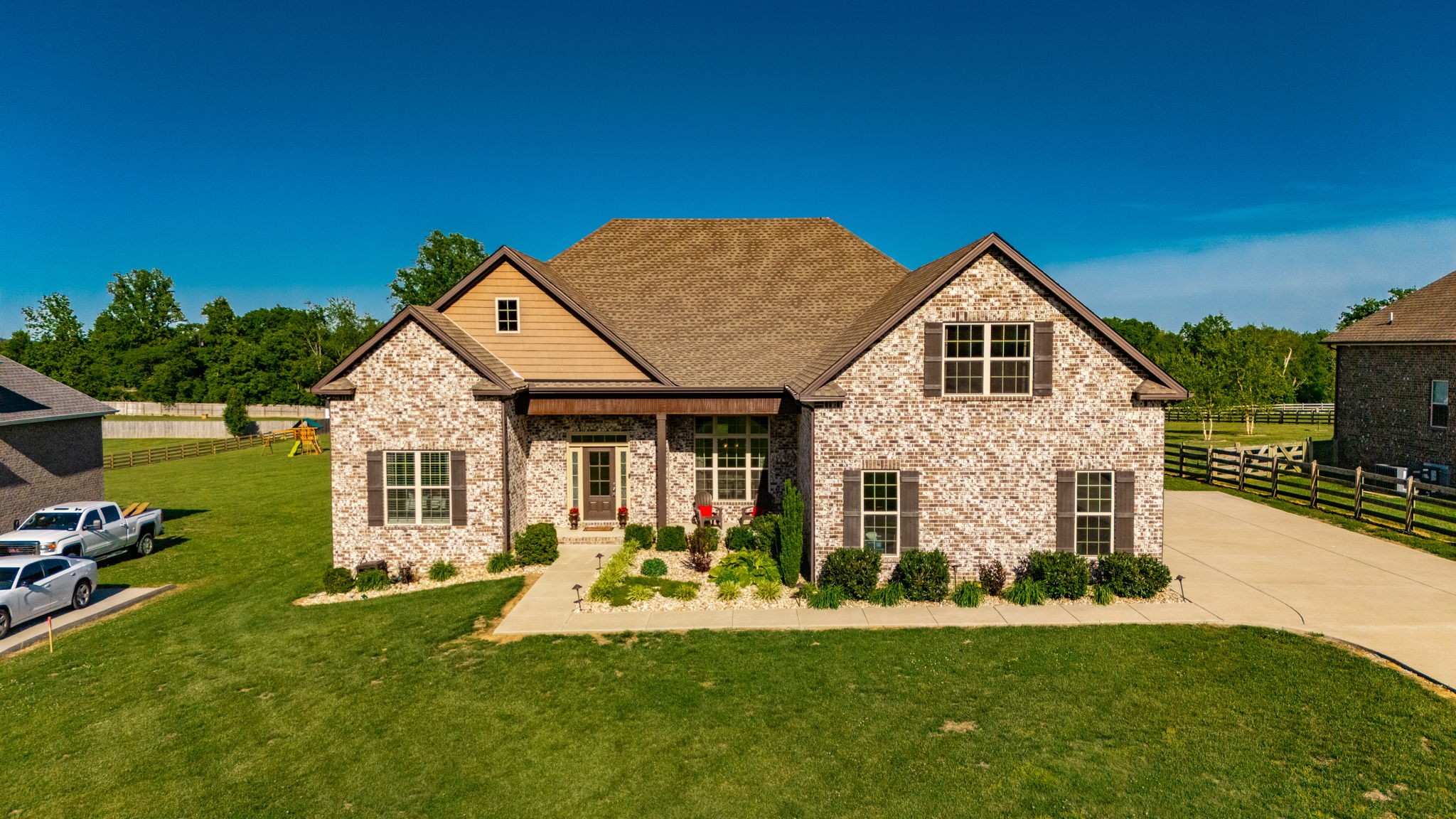 335 Drivers Ln, Gallatin, TN 37066