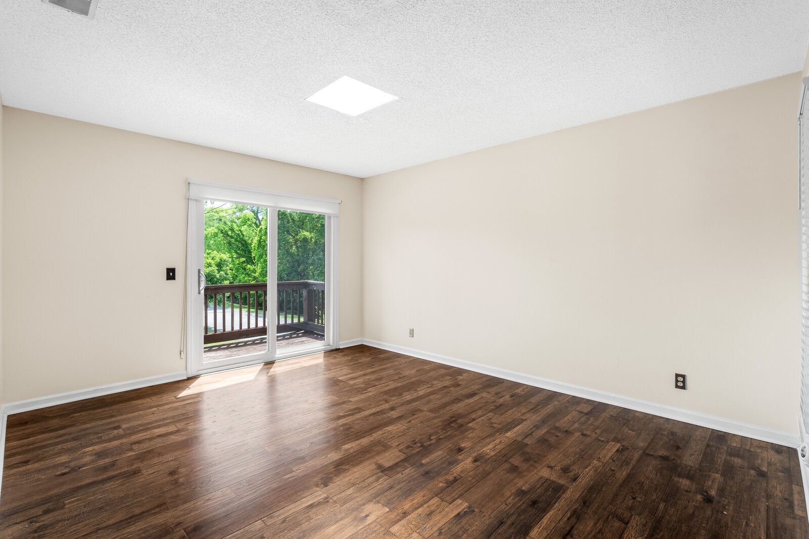 172 Brooke Castle Dr, Hermitage, TN 37076