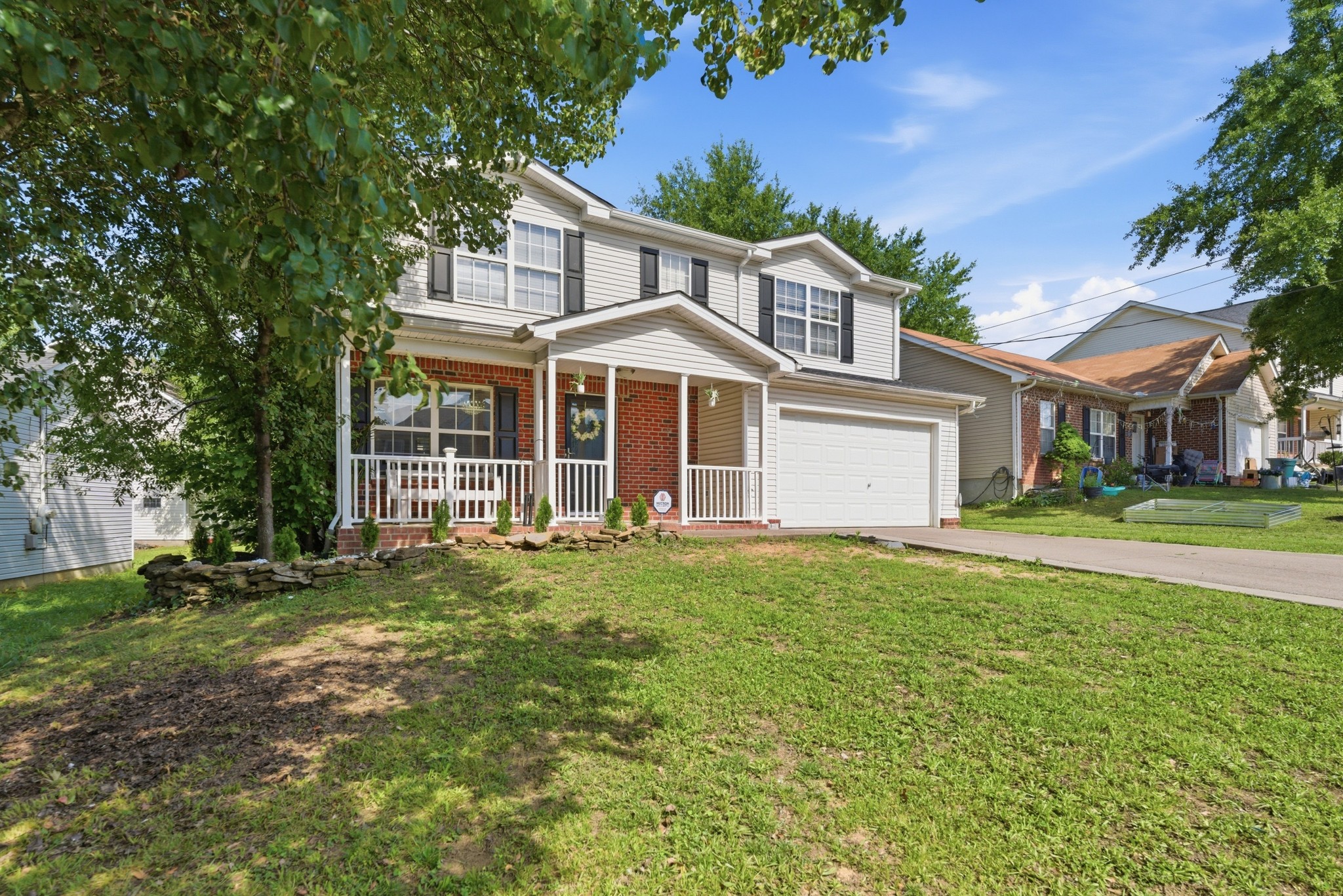 340 Sarna Dr, La Vergne, TN 37086