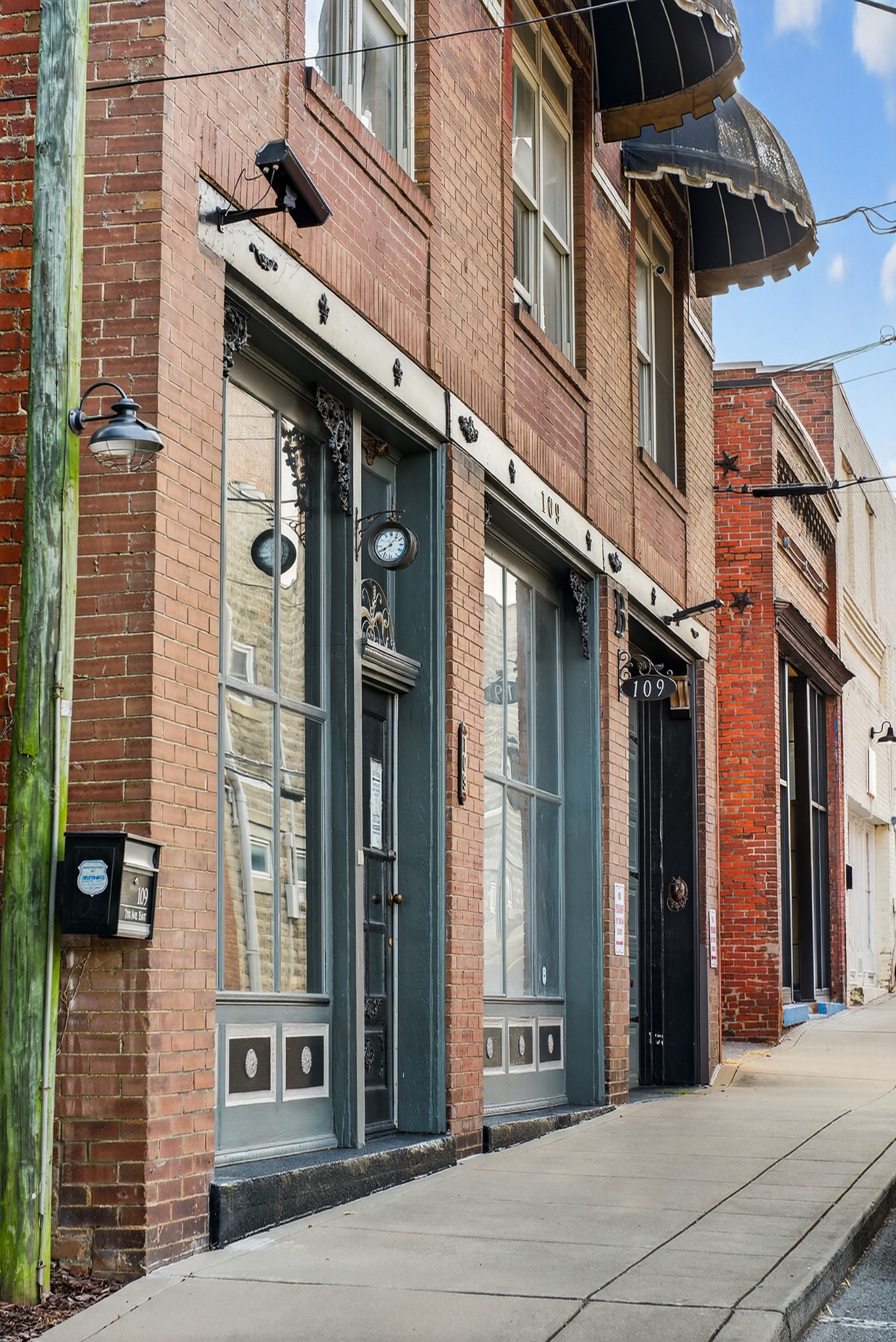 109 7th Ave E, Springfield, TN 37172