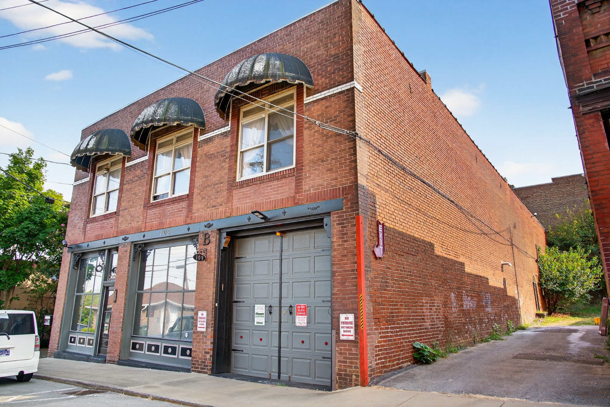 109 7th Ave E, Springfield, TN 37172