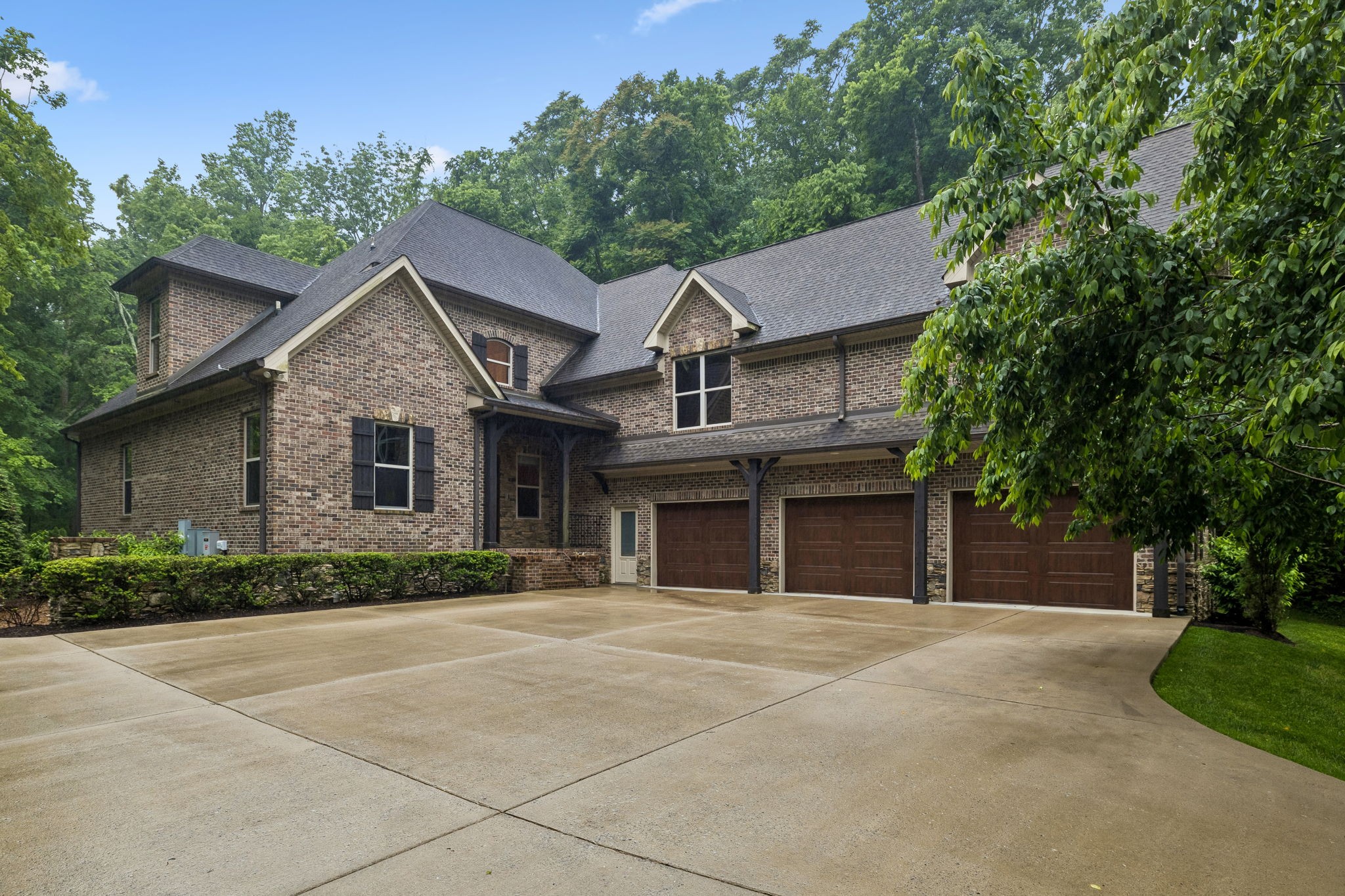 129 Timber Hills Rd, Hendersonville, TN 37075