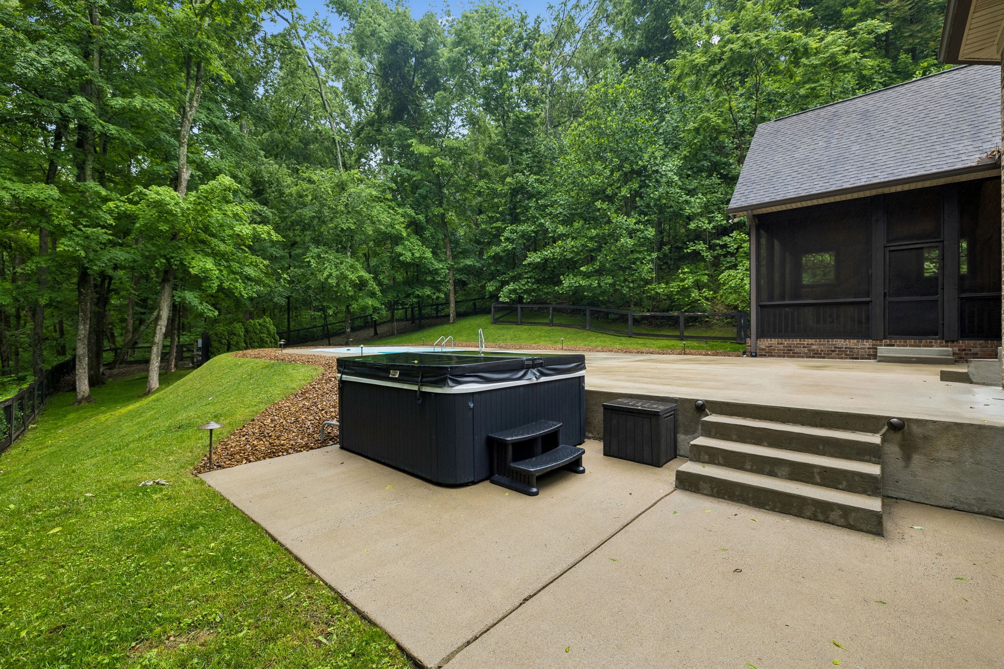 129 Timber Hills Rd, Hendersonville, TN 37075