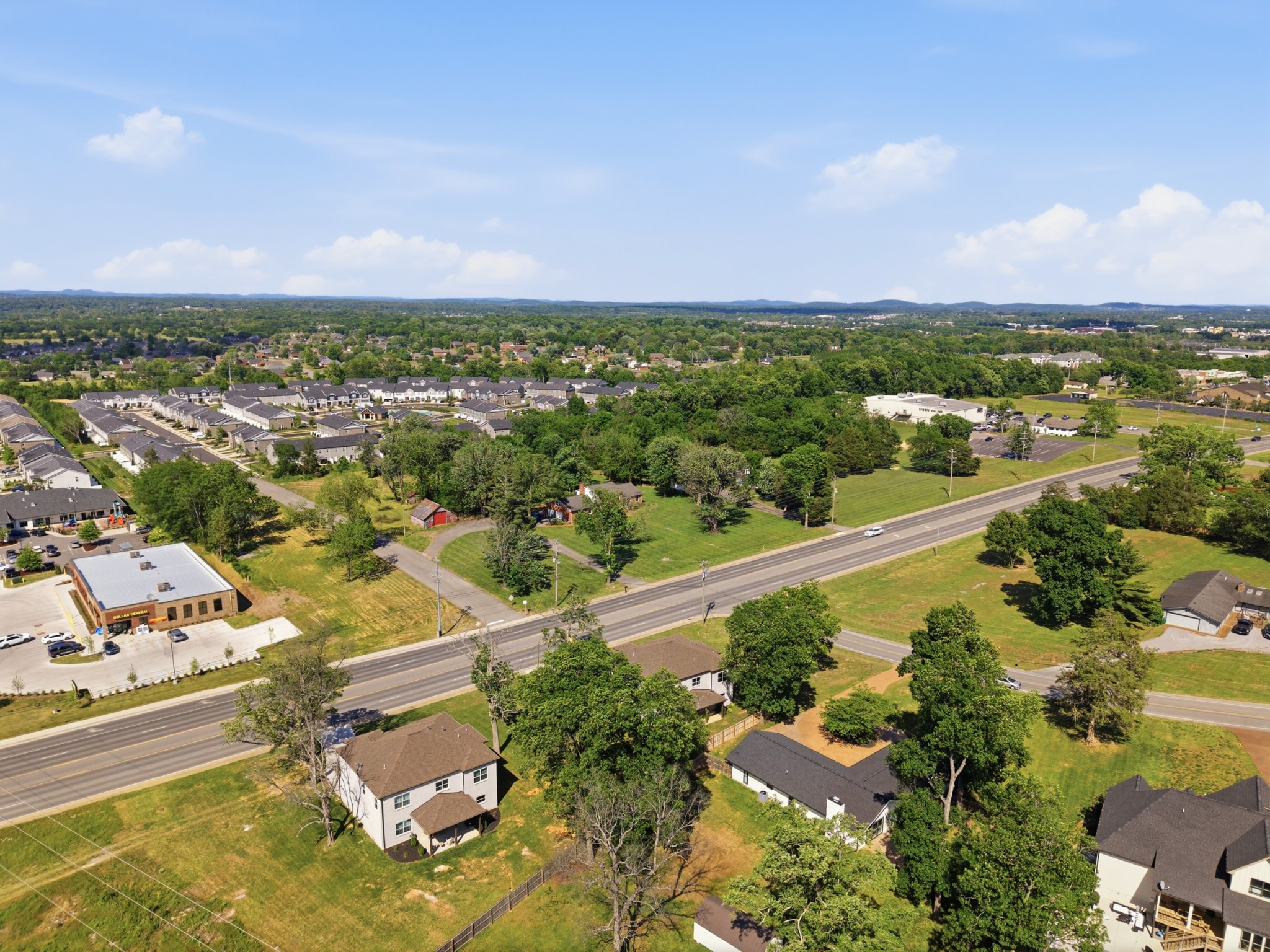 1760 W Main St, Lebanon, TN 37087