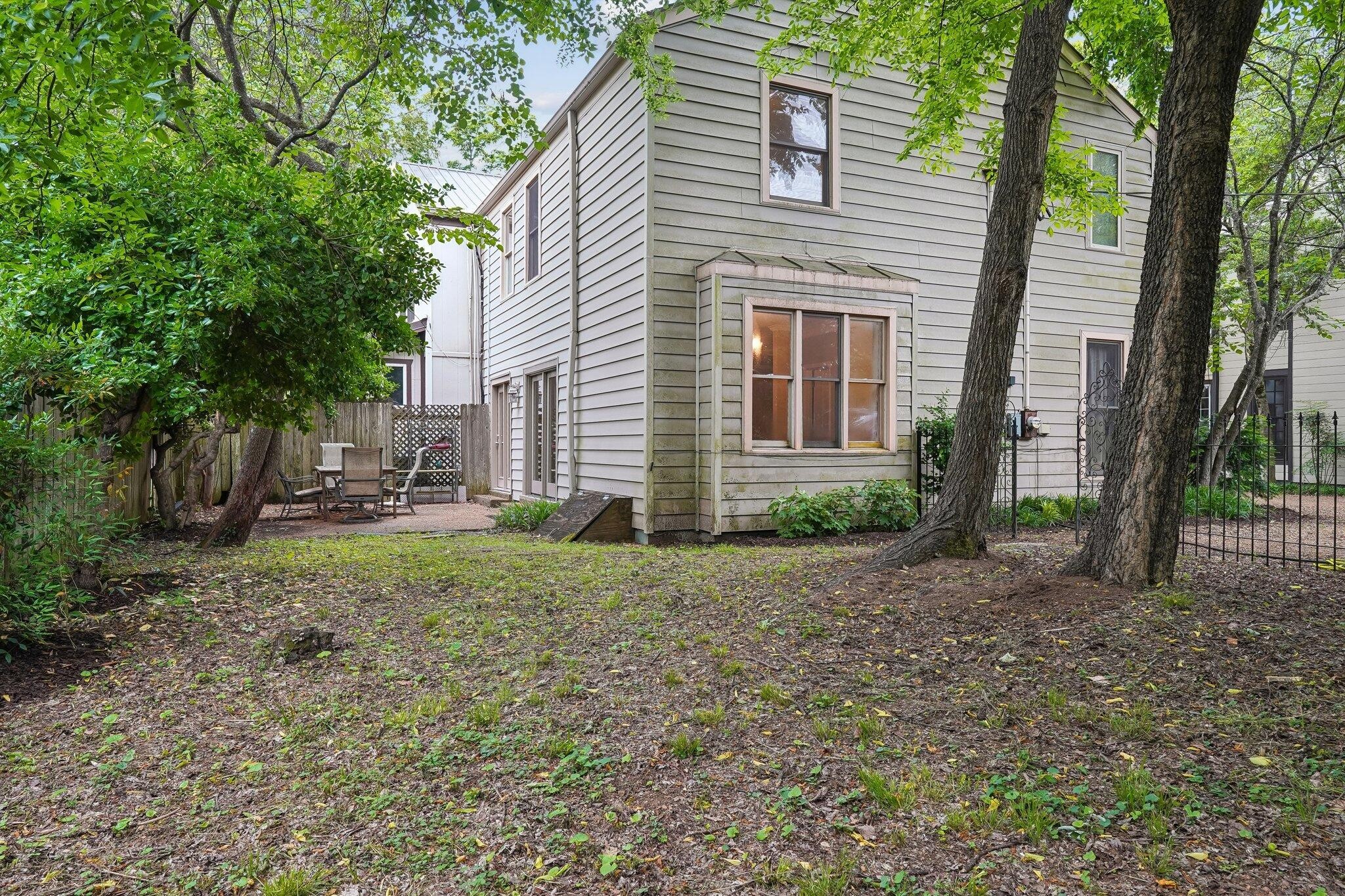 3608 Saratoga Dr #B, Nashville, TN 37205