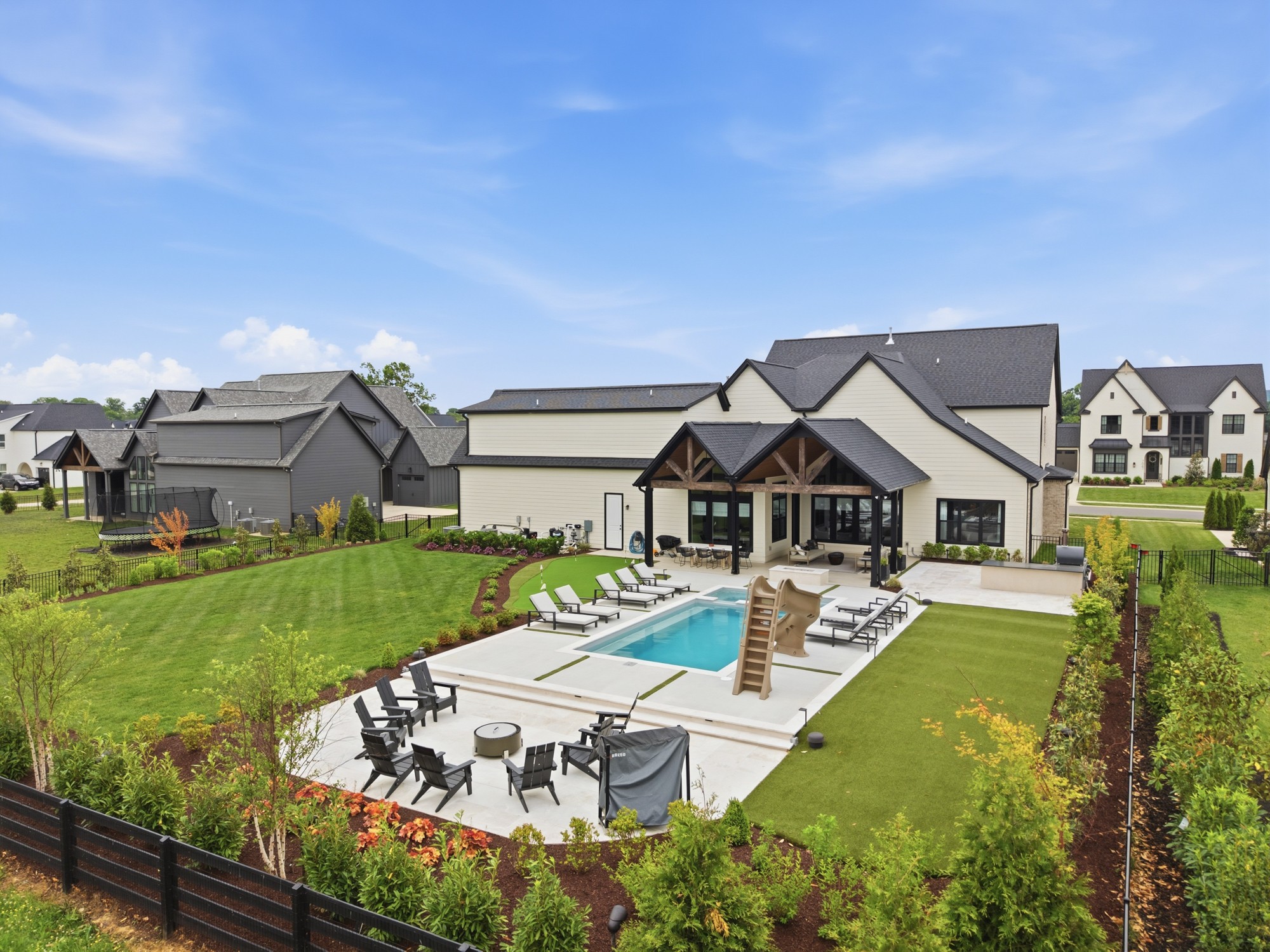 7060 Lampkins Crossing Dr, College Grove, TN 37046