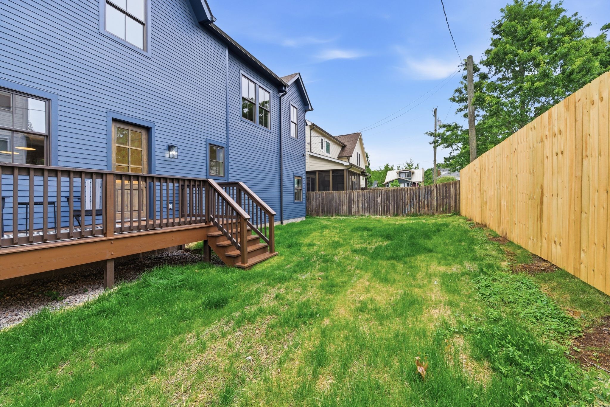 302 50th Ave N, Nashville, TN 37209
