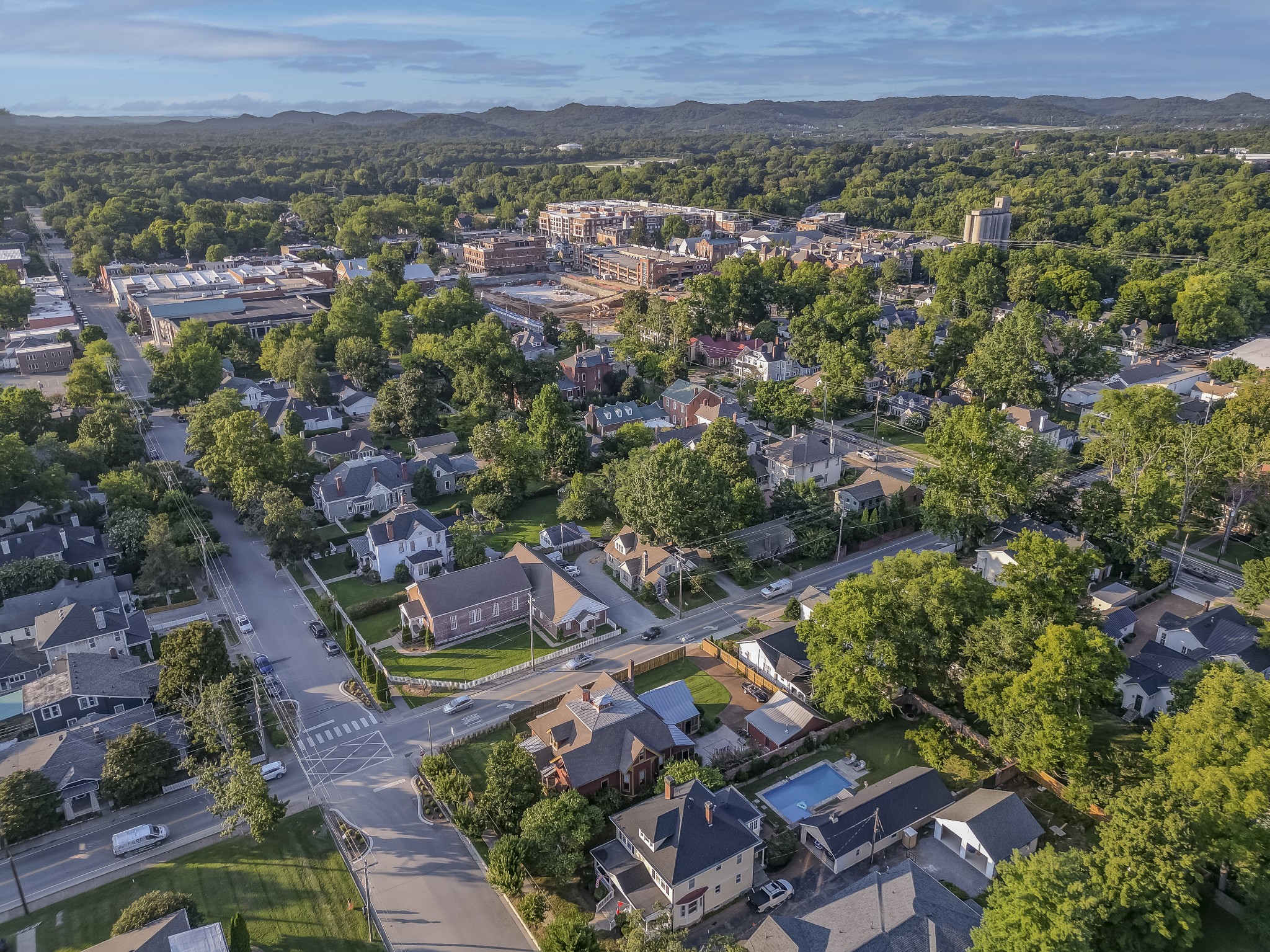 305 4th Ave S, Franklin, TN 37064