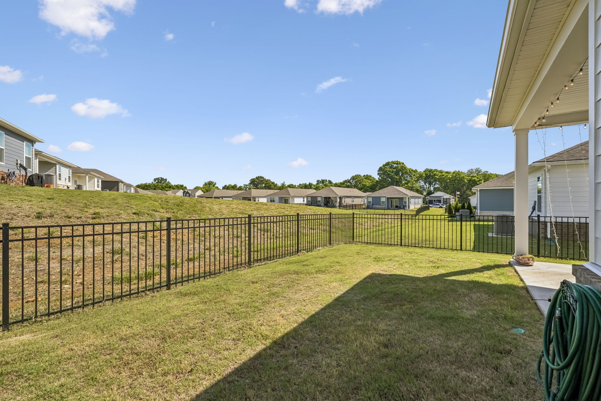 7383 Lang Ave, White House, TN 37188