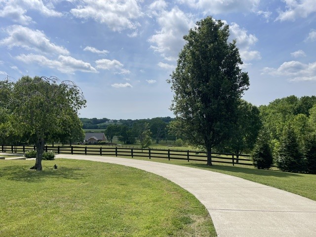 1023 Mount Olivet Rd, Hendersonville, TN 37075