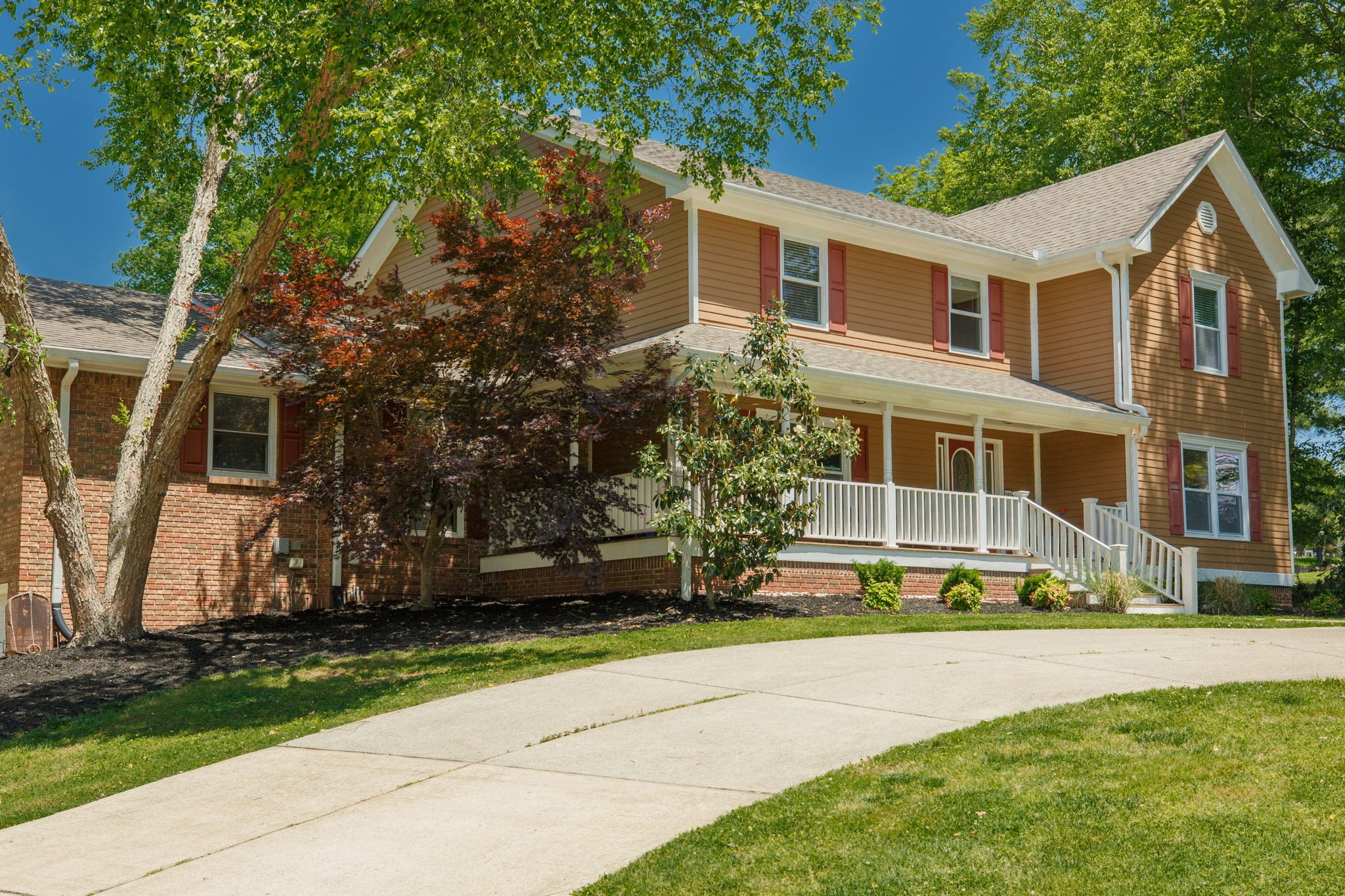 218 Spring Valley Rd, Hendersonville, TN 37075