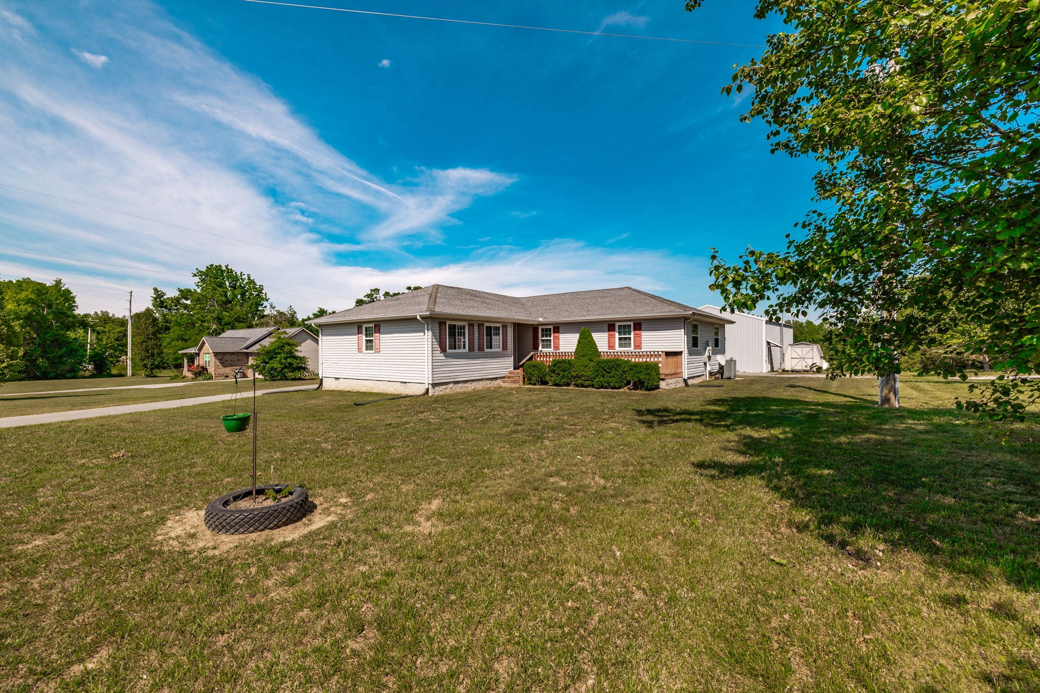 1212 Mount Vernon Rd, Bethpage, TN 37022