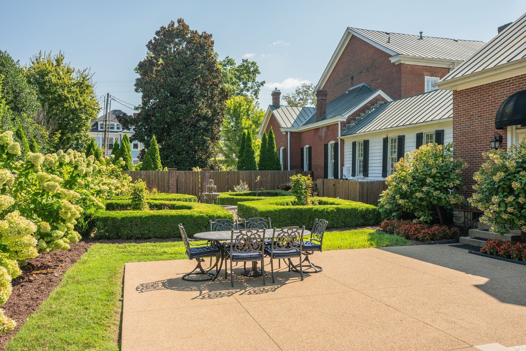224 3rd Ave S, Franklin, TN 37064
