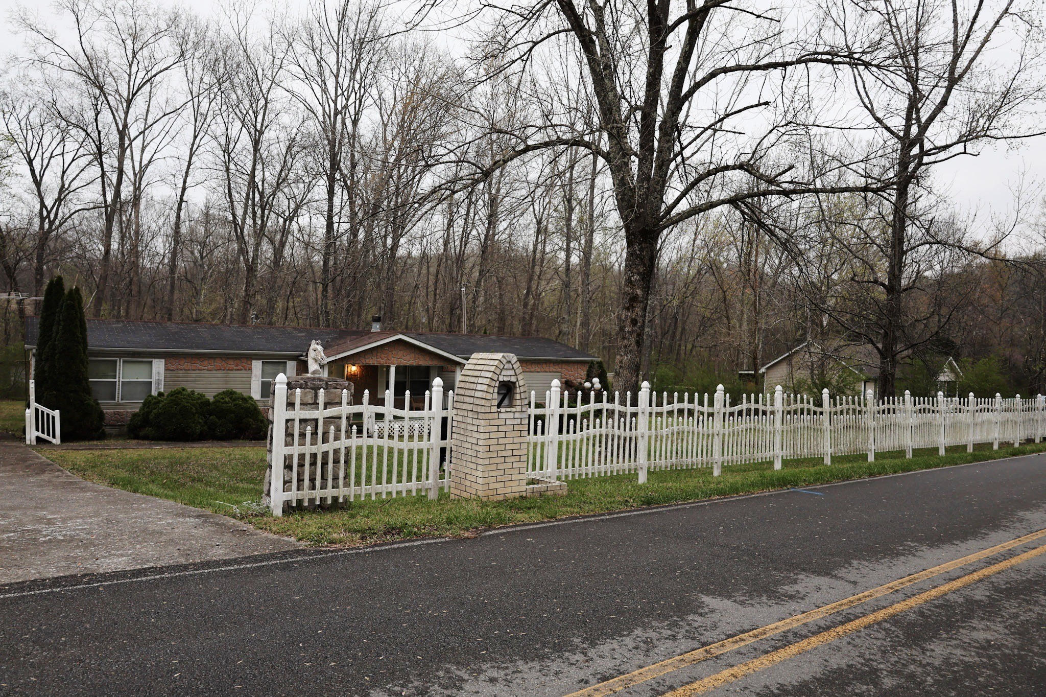 1050 Macon Wall Rd, Ashland City, TN 37015