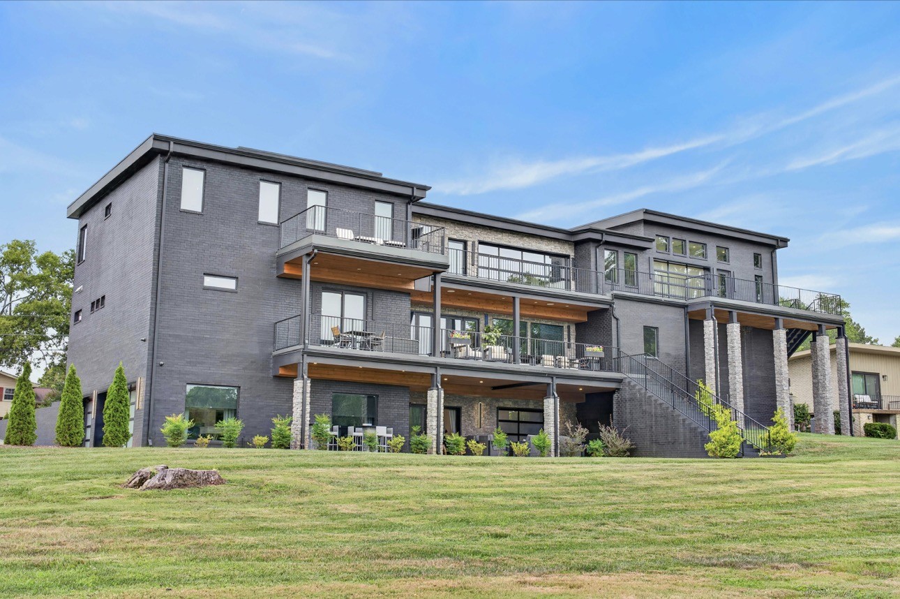 116 Fairways Dr, Hendersonville, TN 37075
