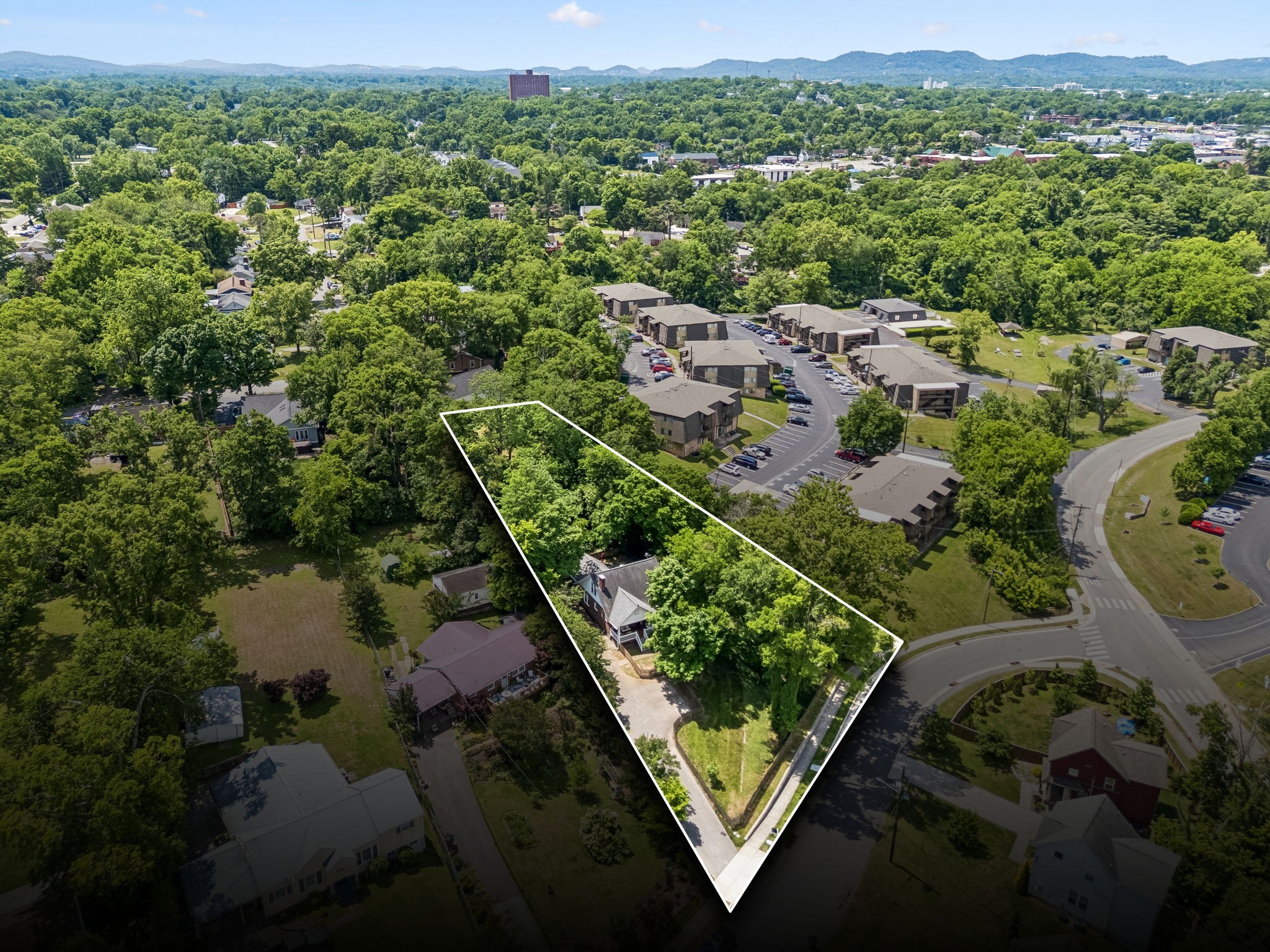 2687 Hartford Dr, Nashville, TN 37210
