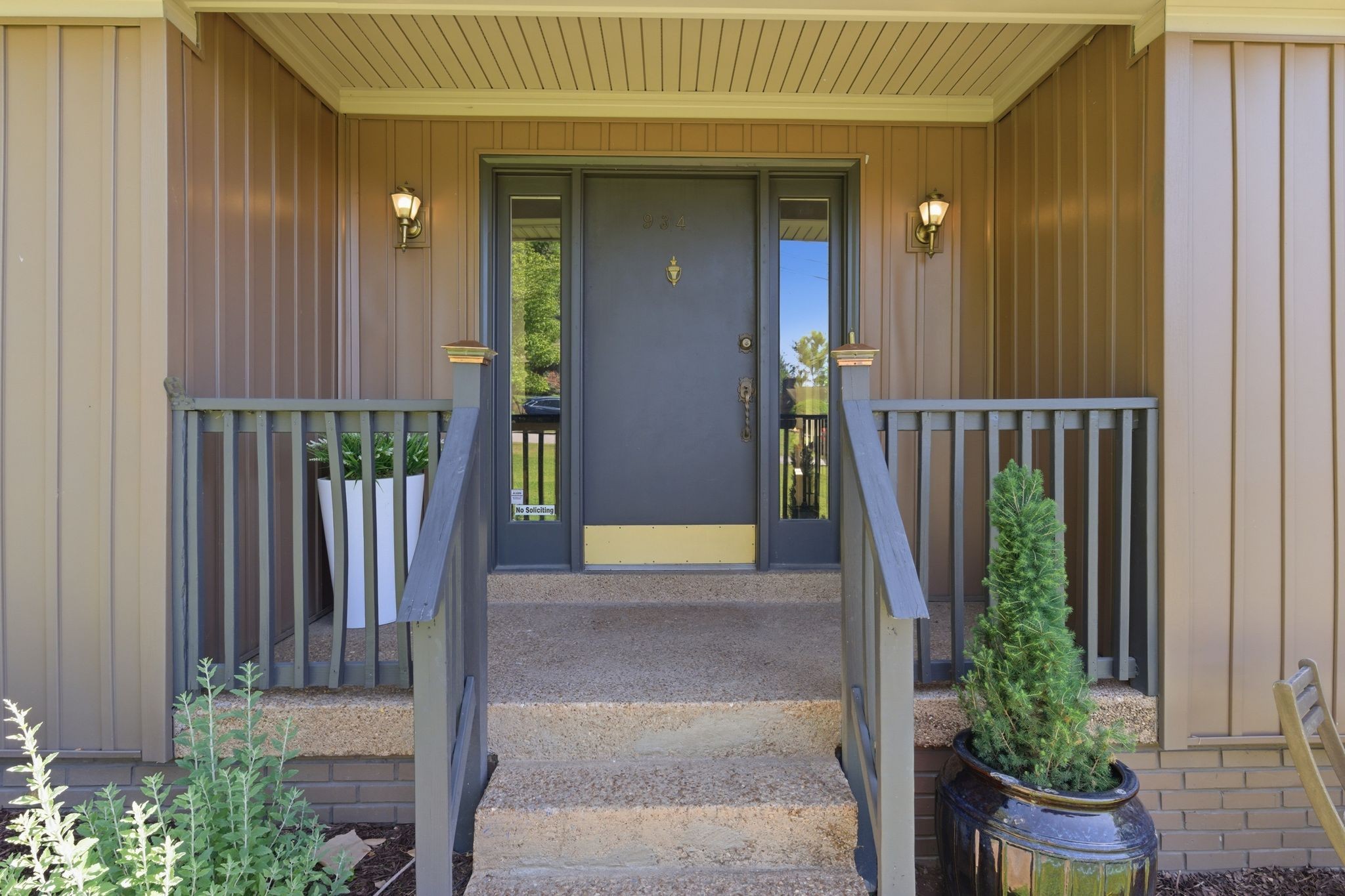 934 Giant Oak Dr, Nashville, TN 37217