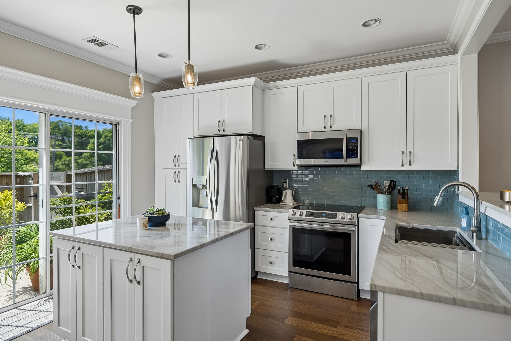 521 Old Towne Dr, Brentwood, TN 37027